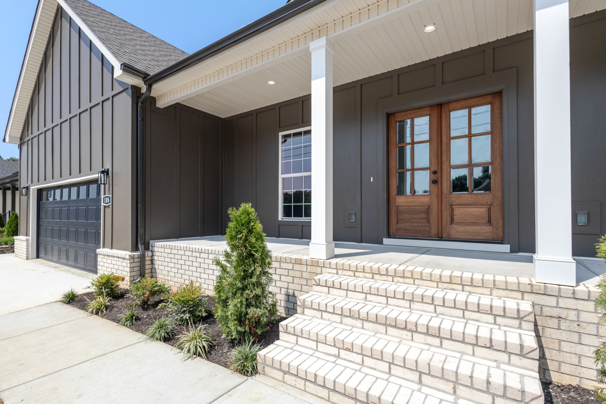 108 Stonebrook Drive