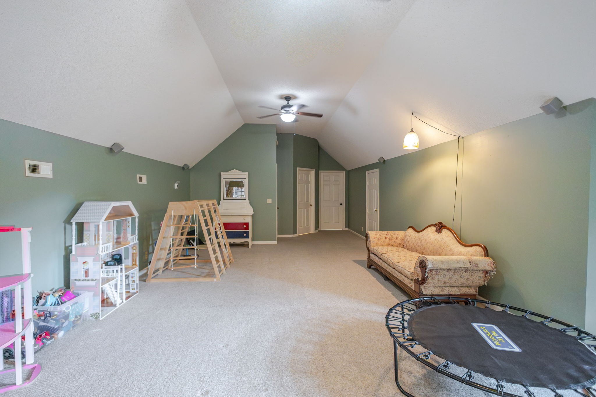 217 Amanda Dr