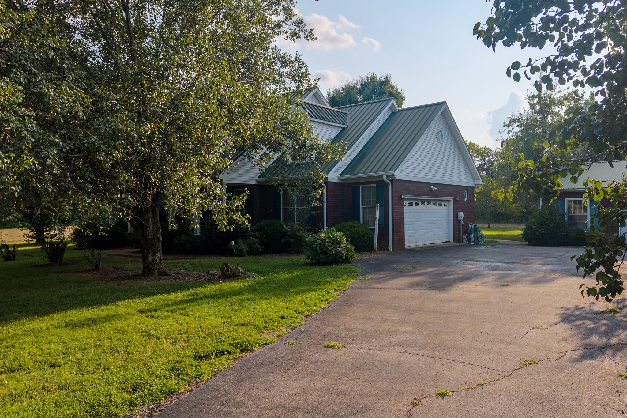 975 Haunt Hollow Rd