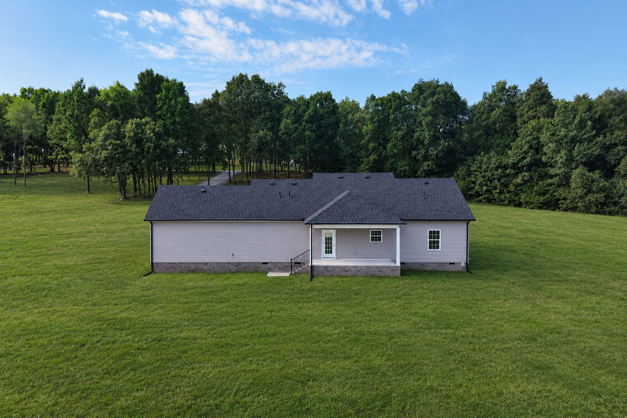 850 Lower Halls Mill