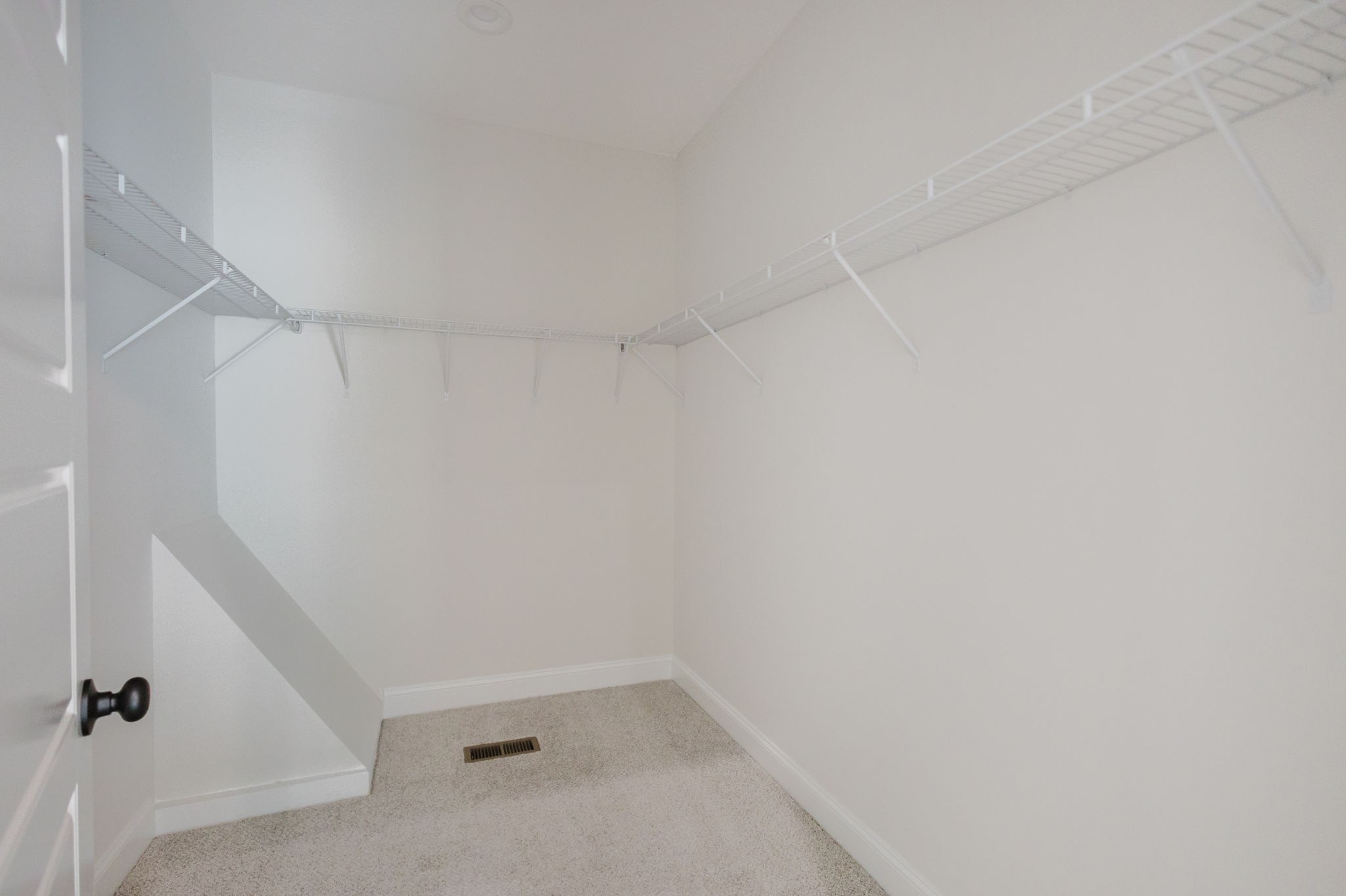850 Lower Halls Mill