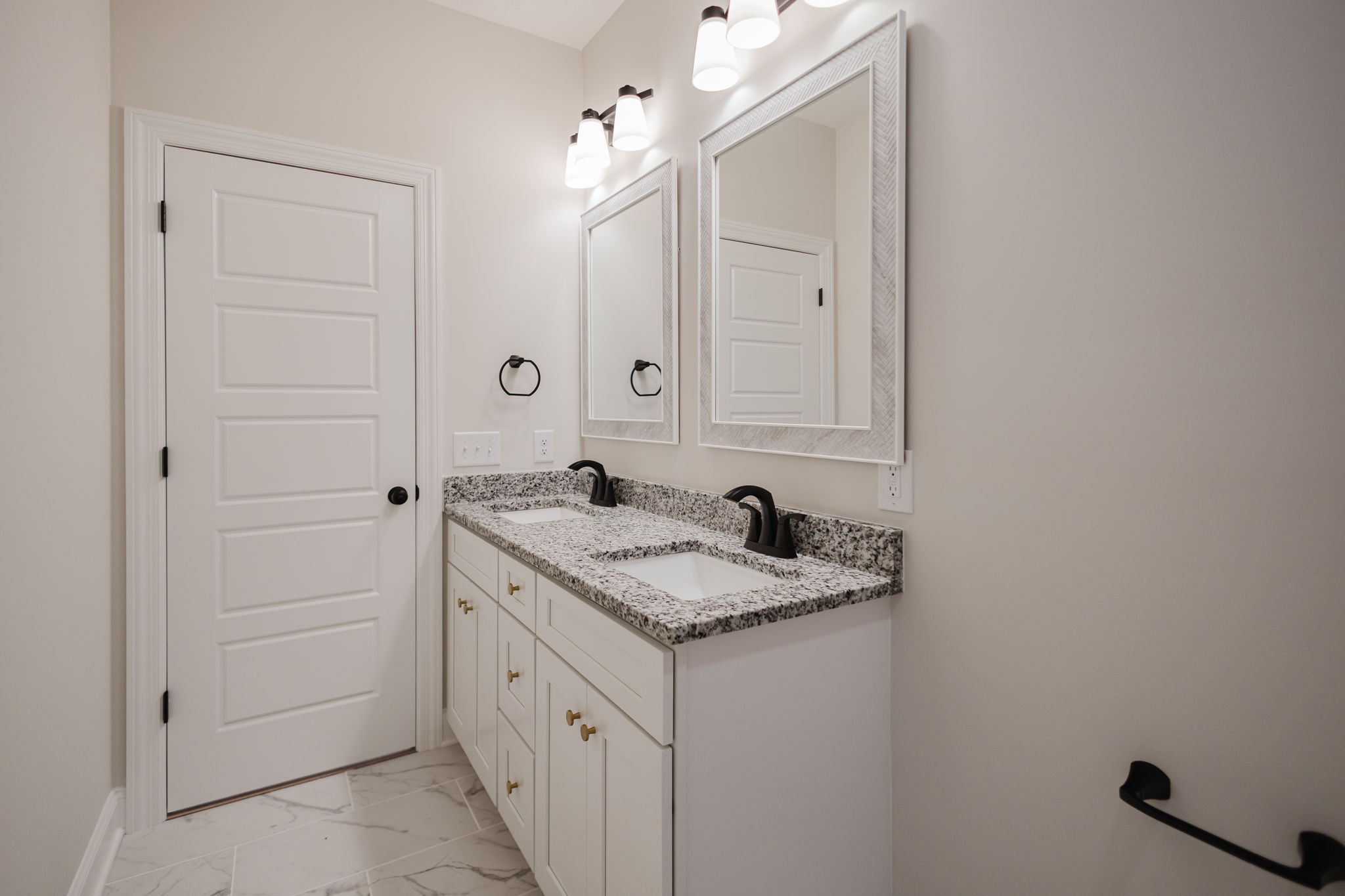 852 Lower Halls Mill