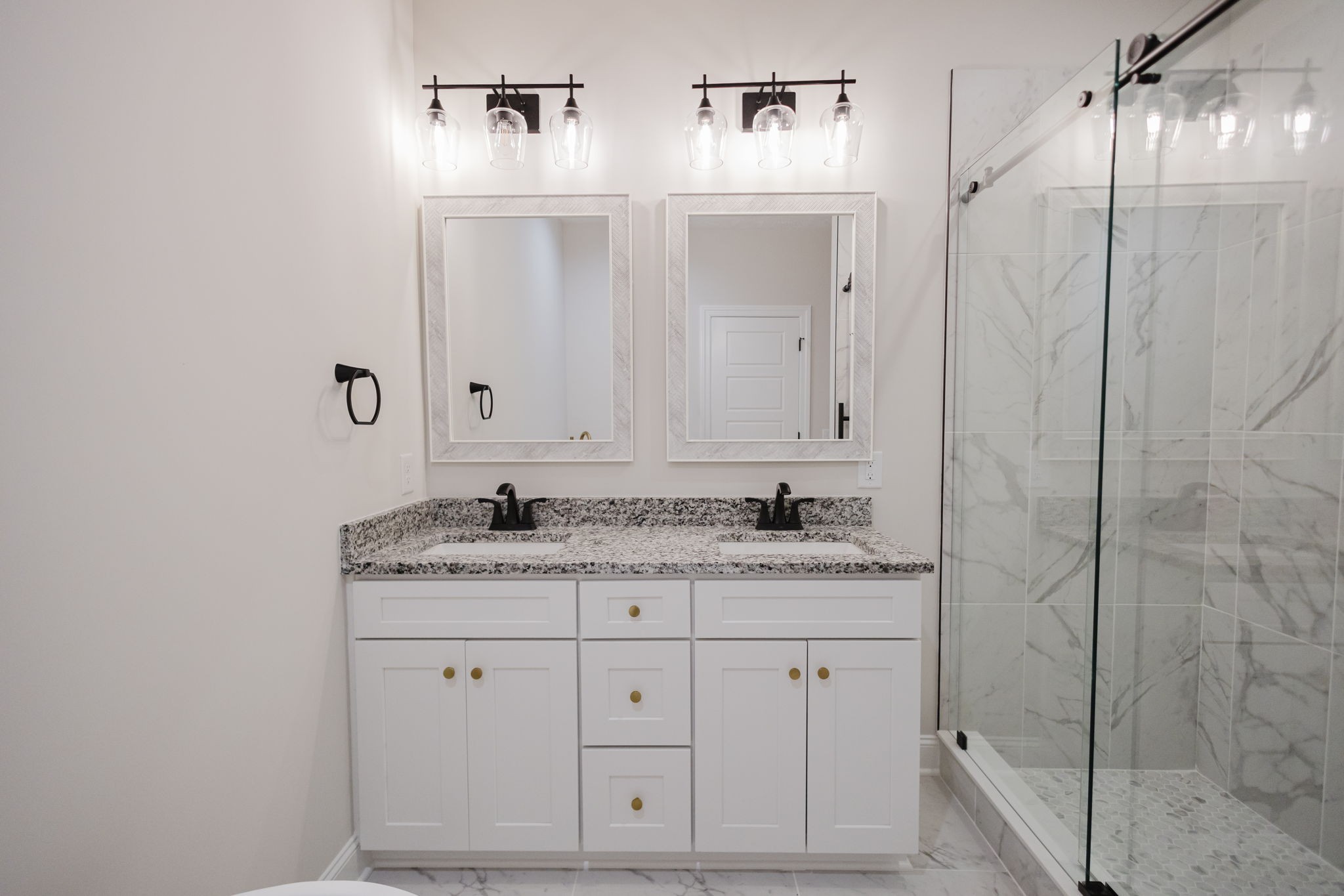 852 Lower Halls Mill
