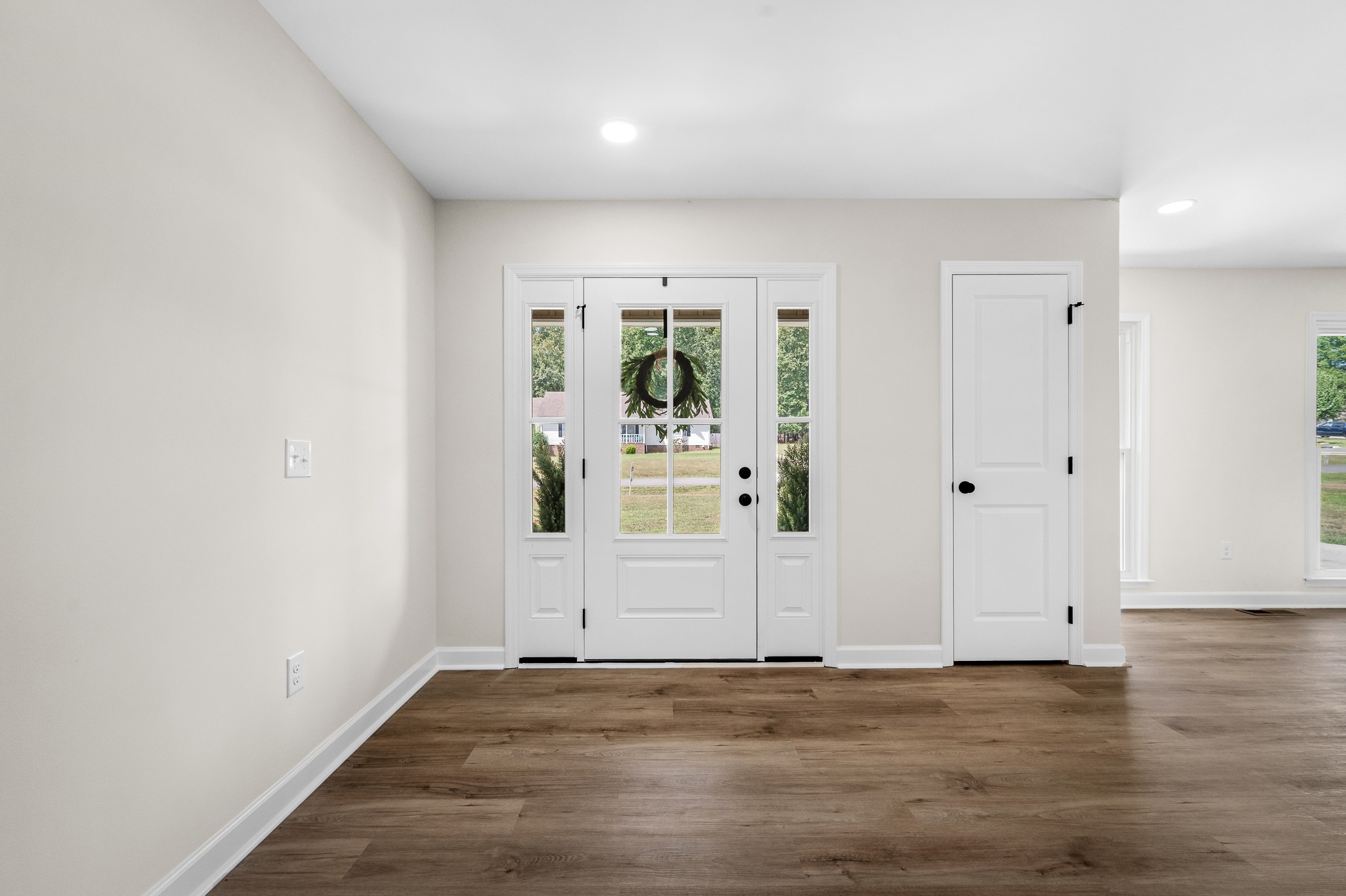 112 Lantern Ln