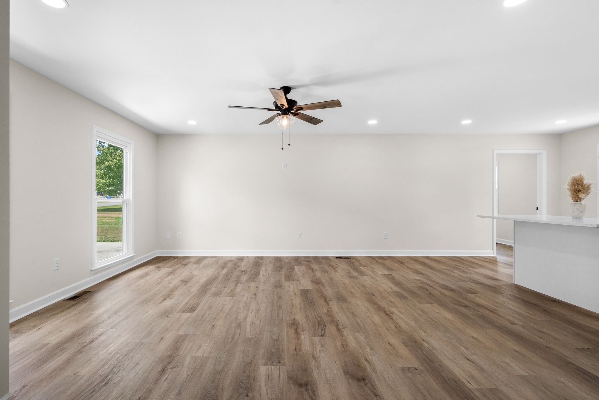 112 Lantern Ln