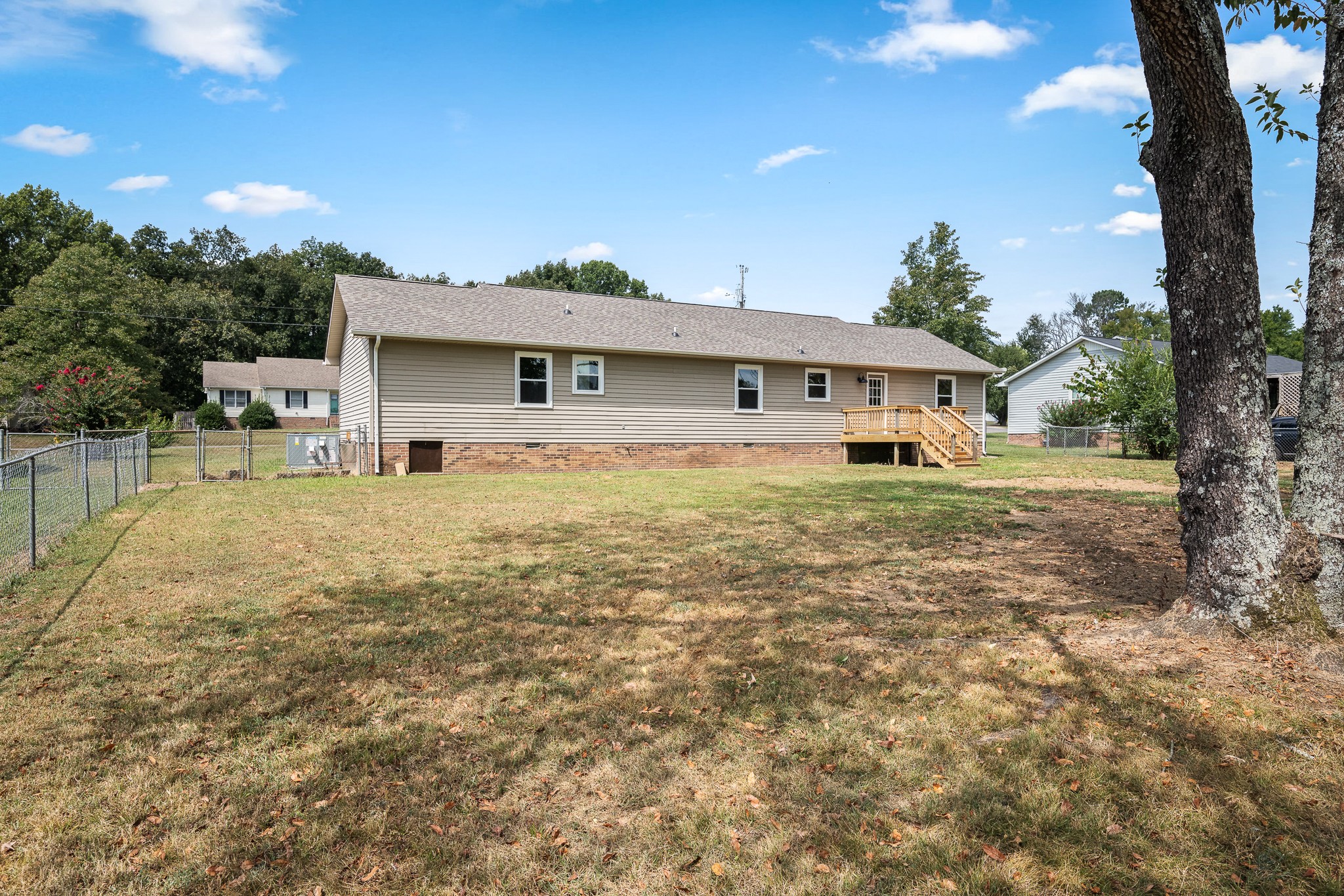 112 Lantern Ln