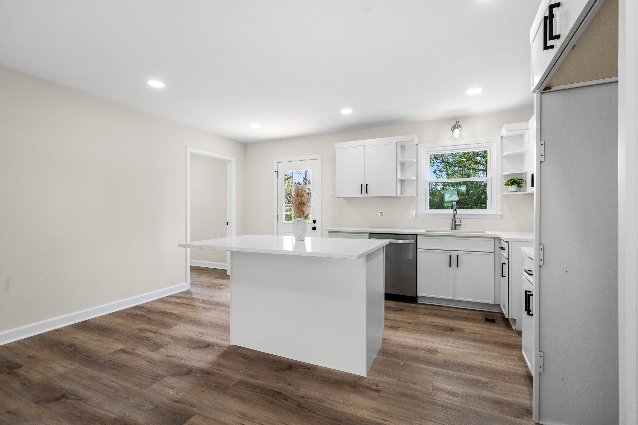 112 Lantern Ln