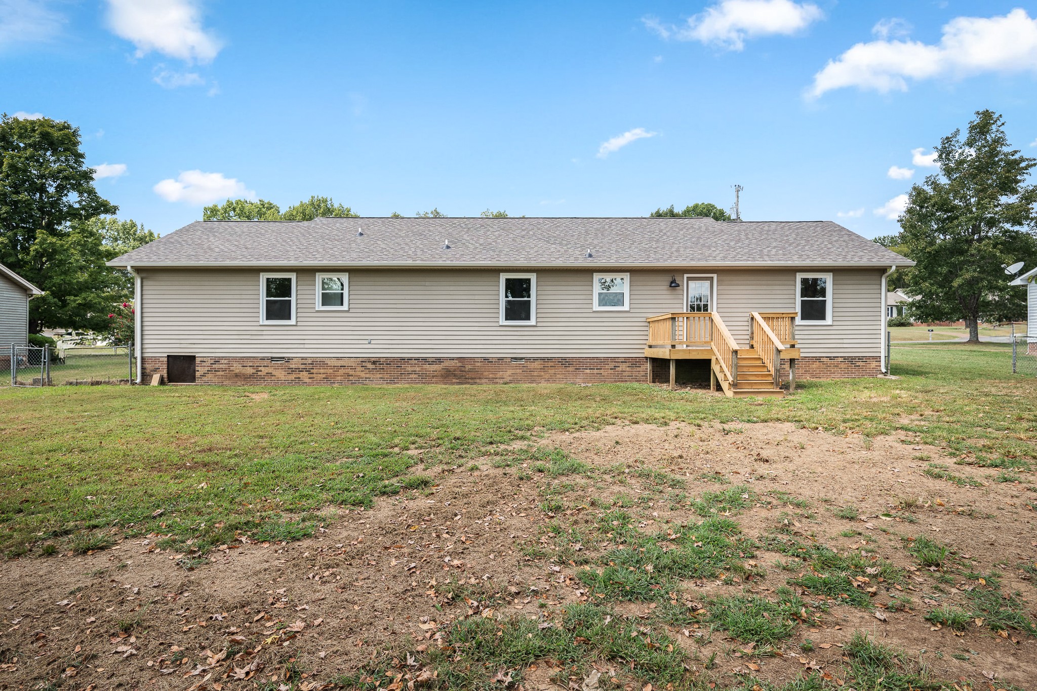 112 Lantern Ln