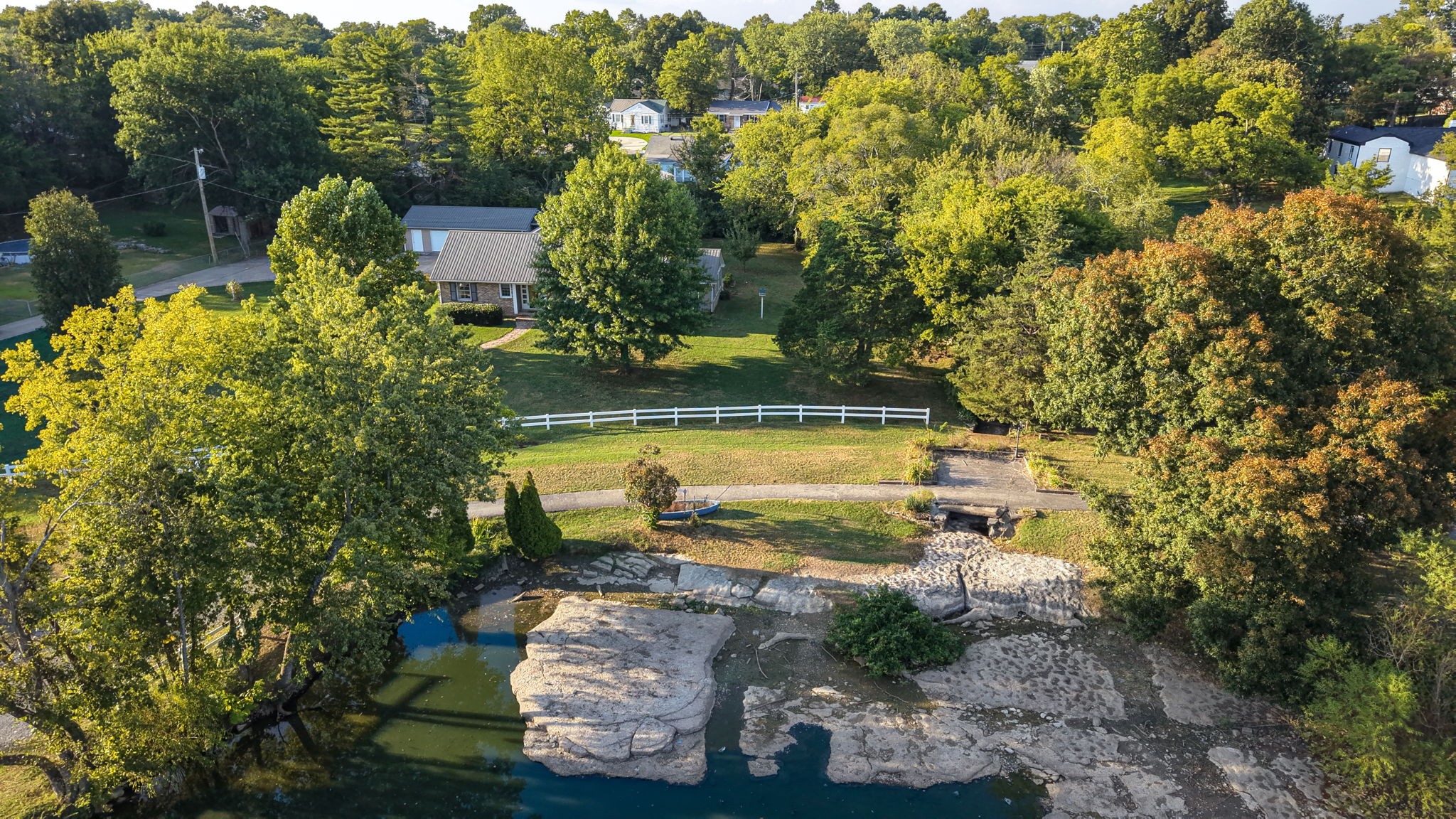 313 Hickory Dr