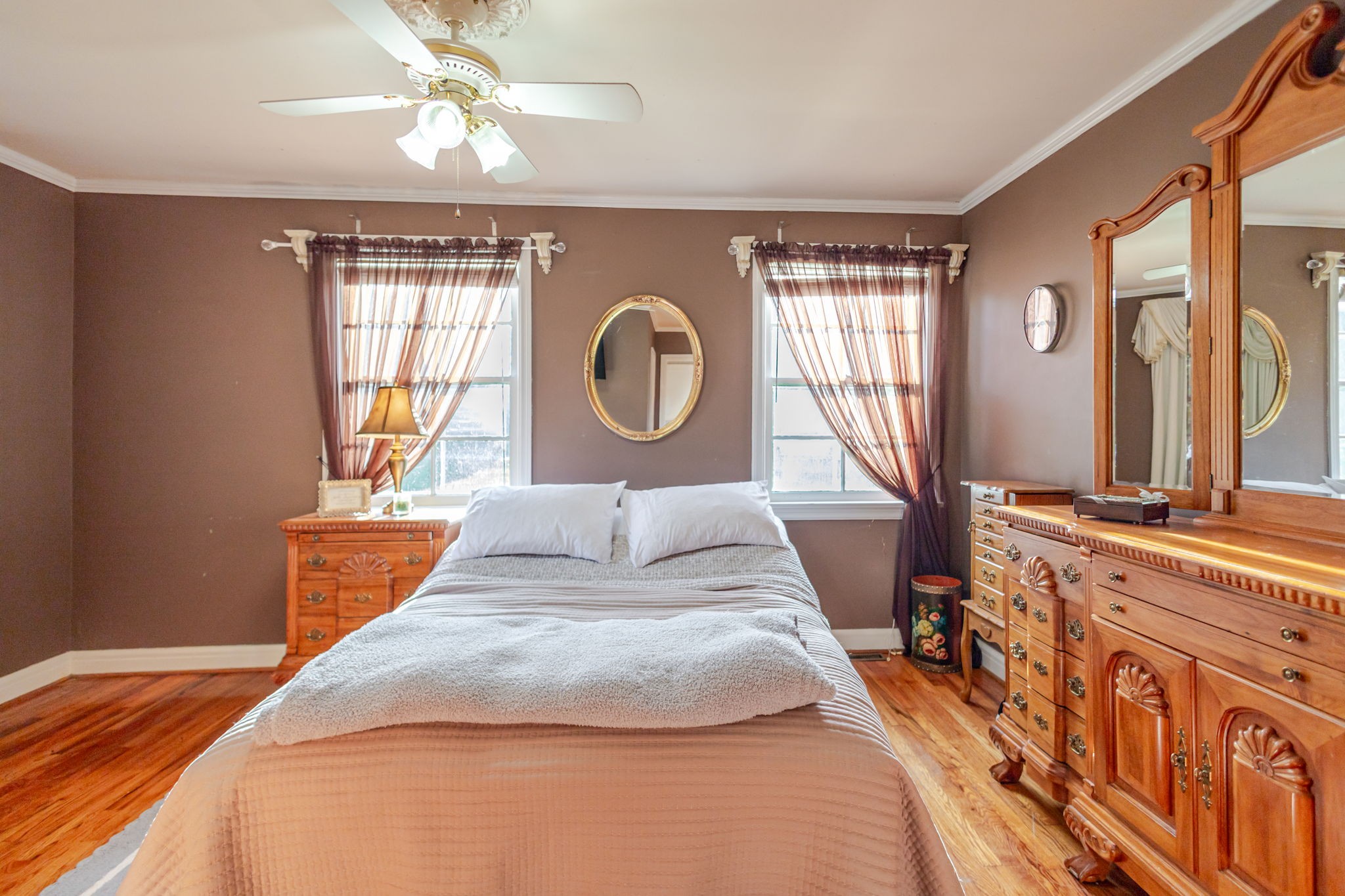 313 Hickory Dr