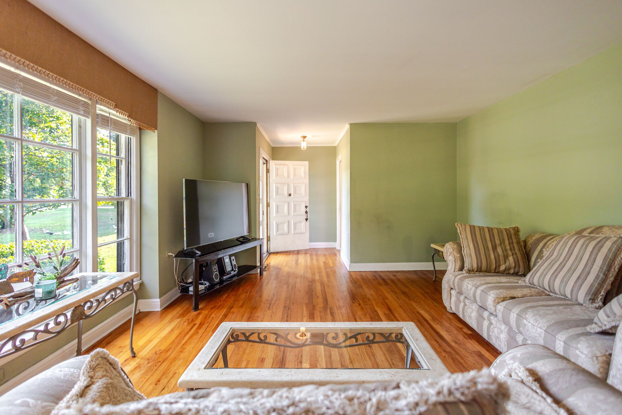 313 Hickory Dr