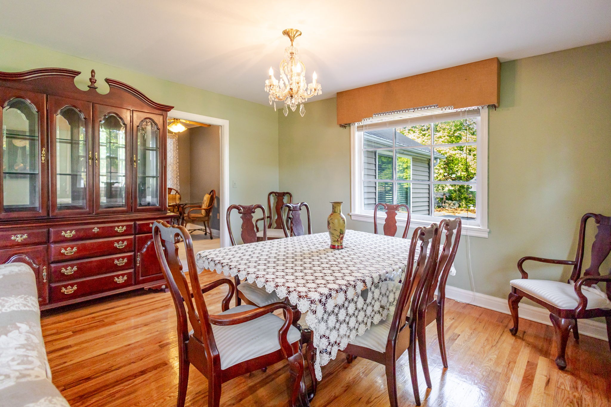 313 Hickory Dr