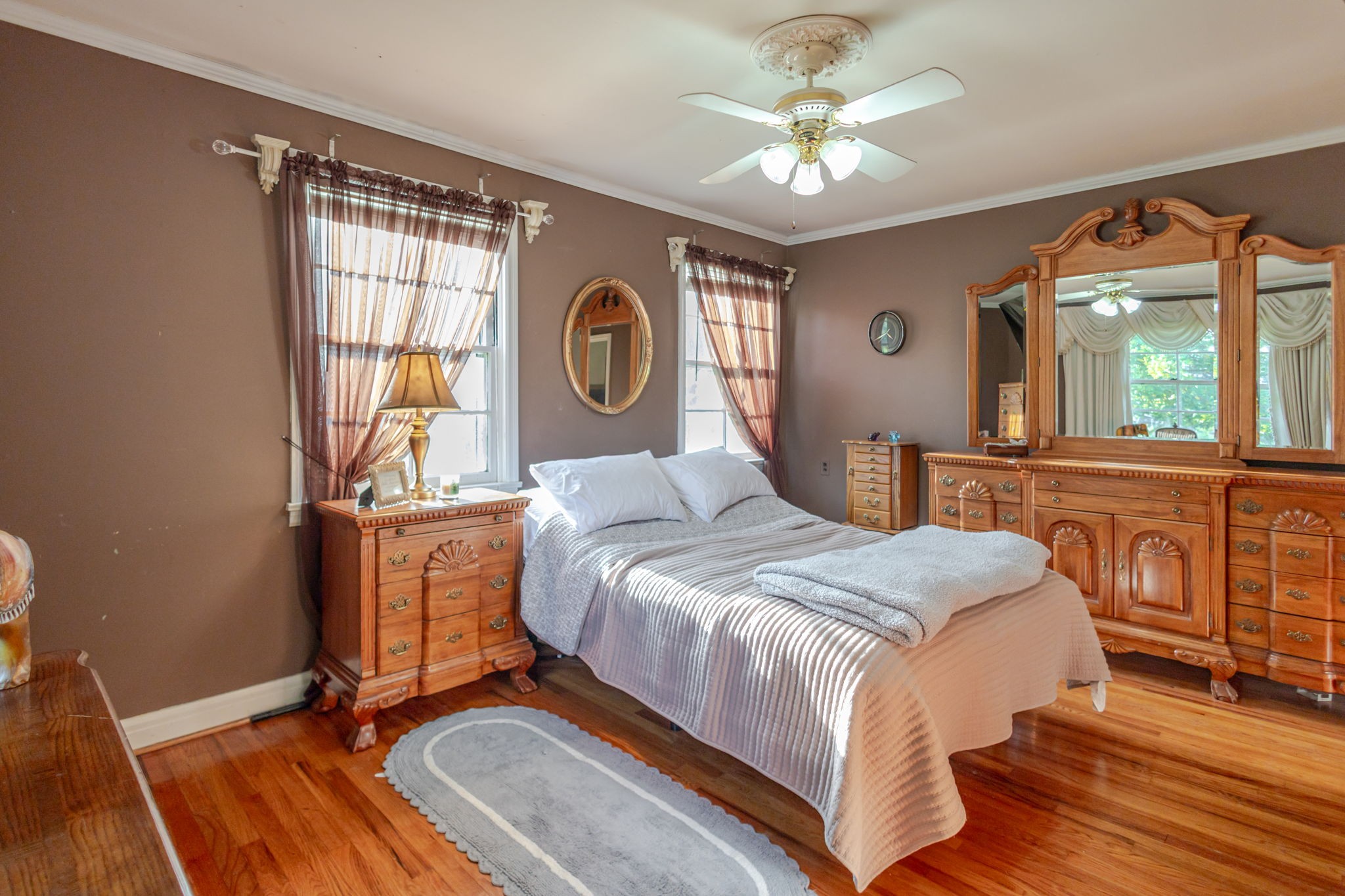 313 Hickory Dr