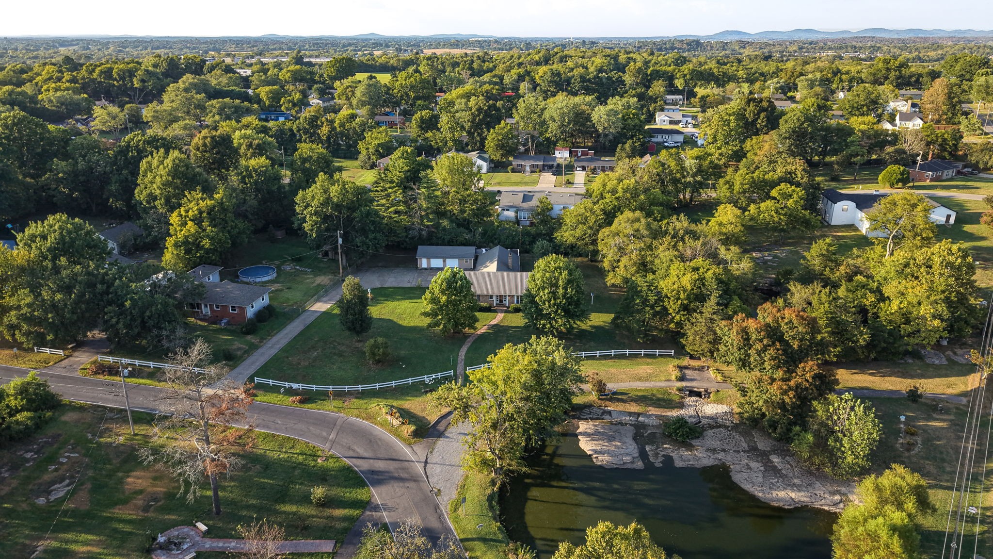 313 Hickory Dr