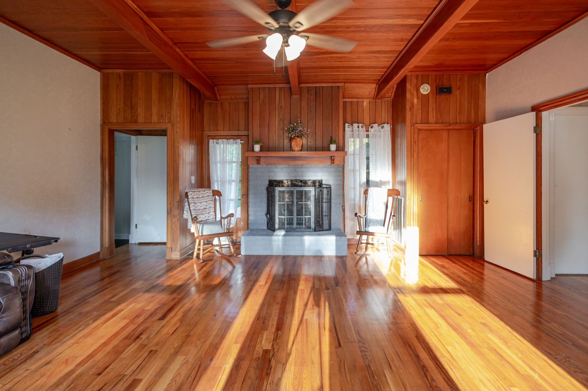 313 Hickory Dr