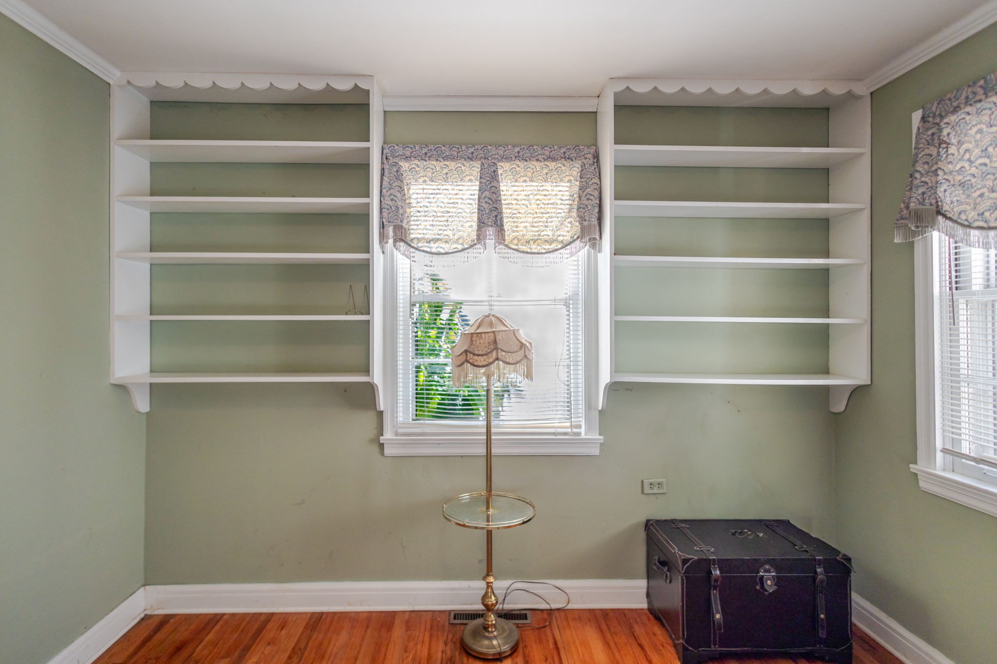 313 Hickory Dr