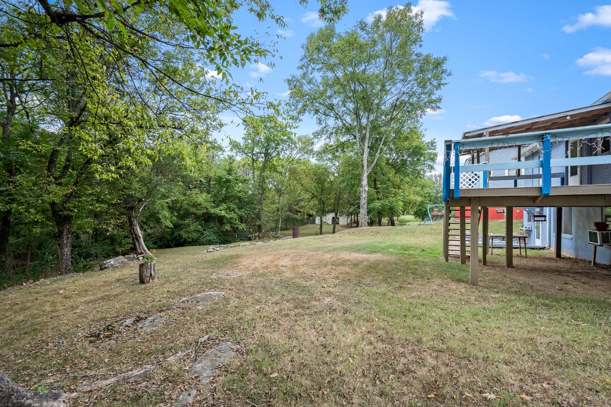 404 Old Nashville Dirt Rd