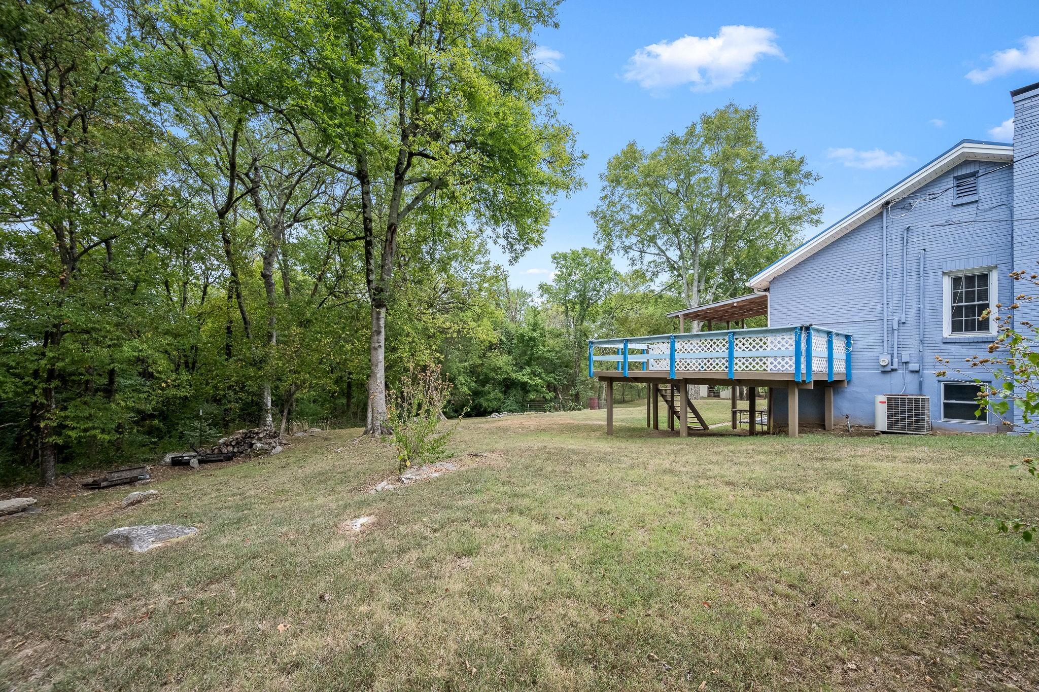 404 Old Nashville Dirt Rd