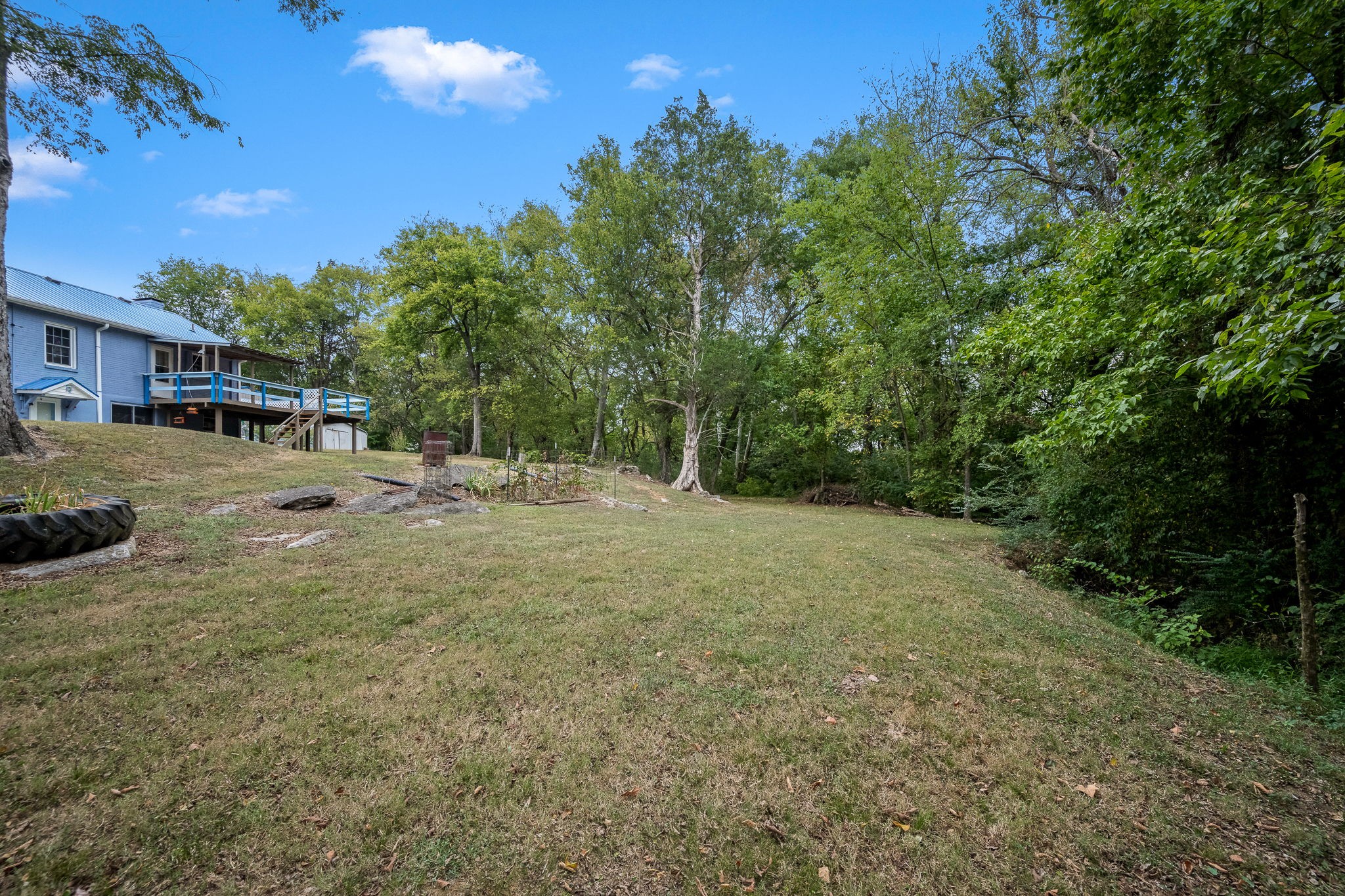 404 Old Nashville Dirt Rd