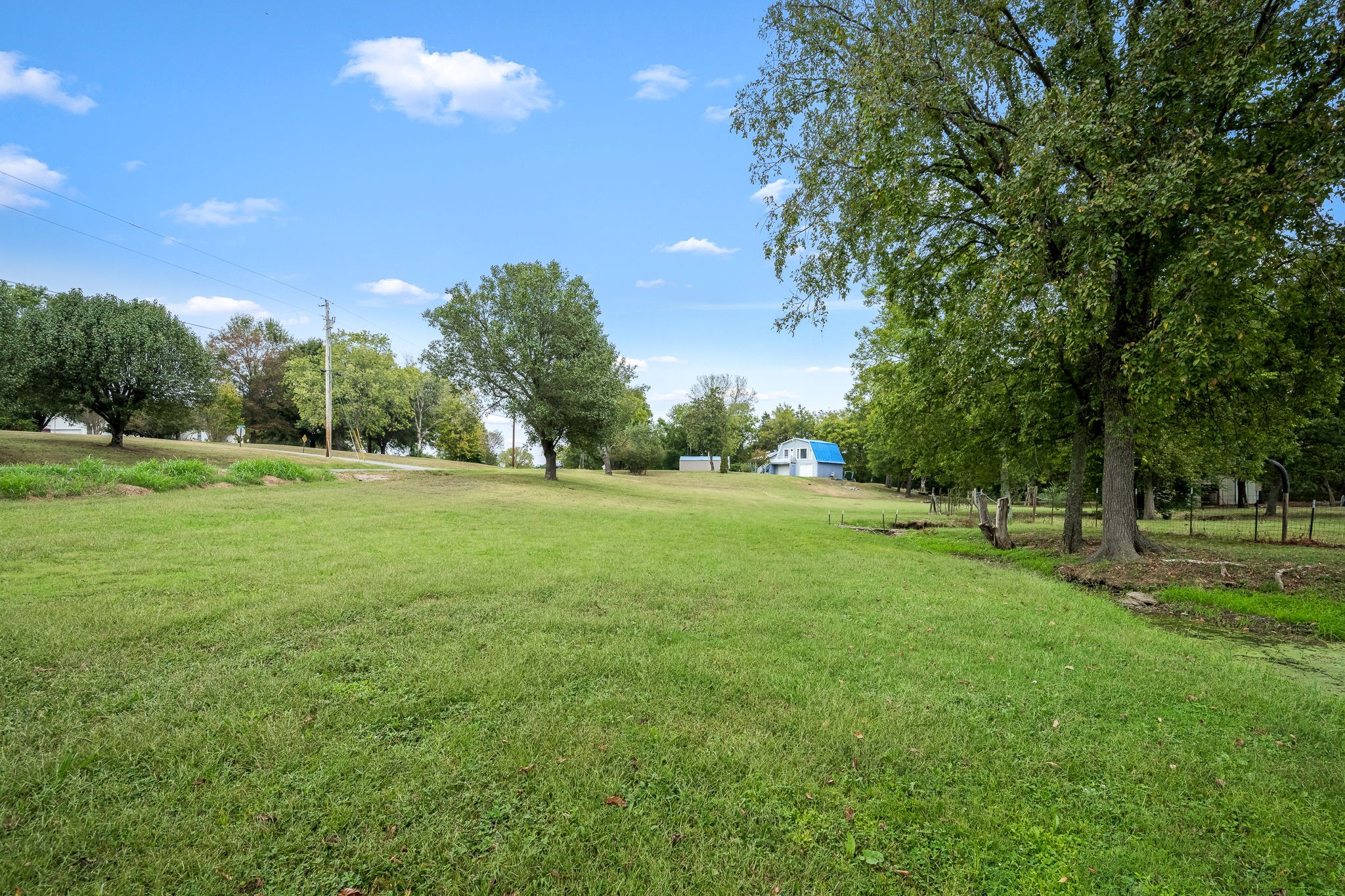 404 Old Nashville Dirt Rd