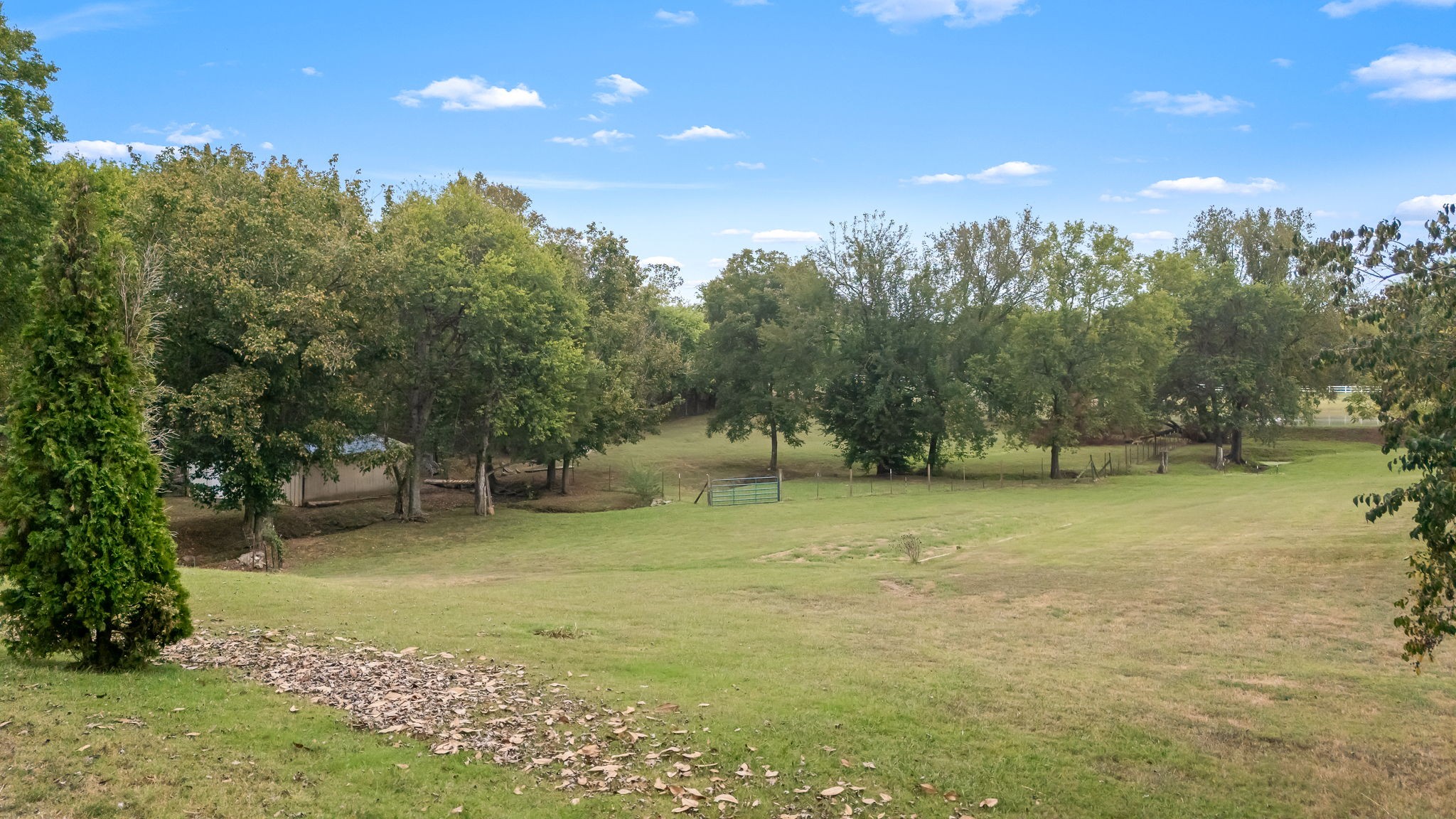 404 Old Nashville Dirt Rd