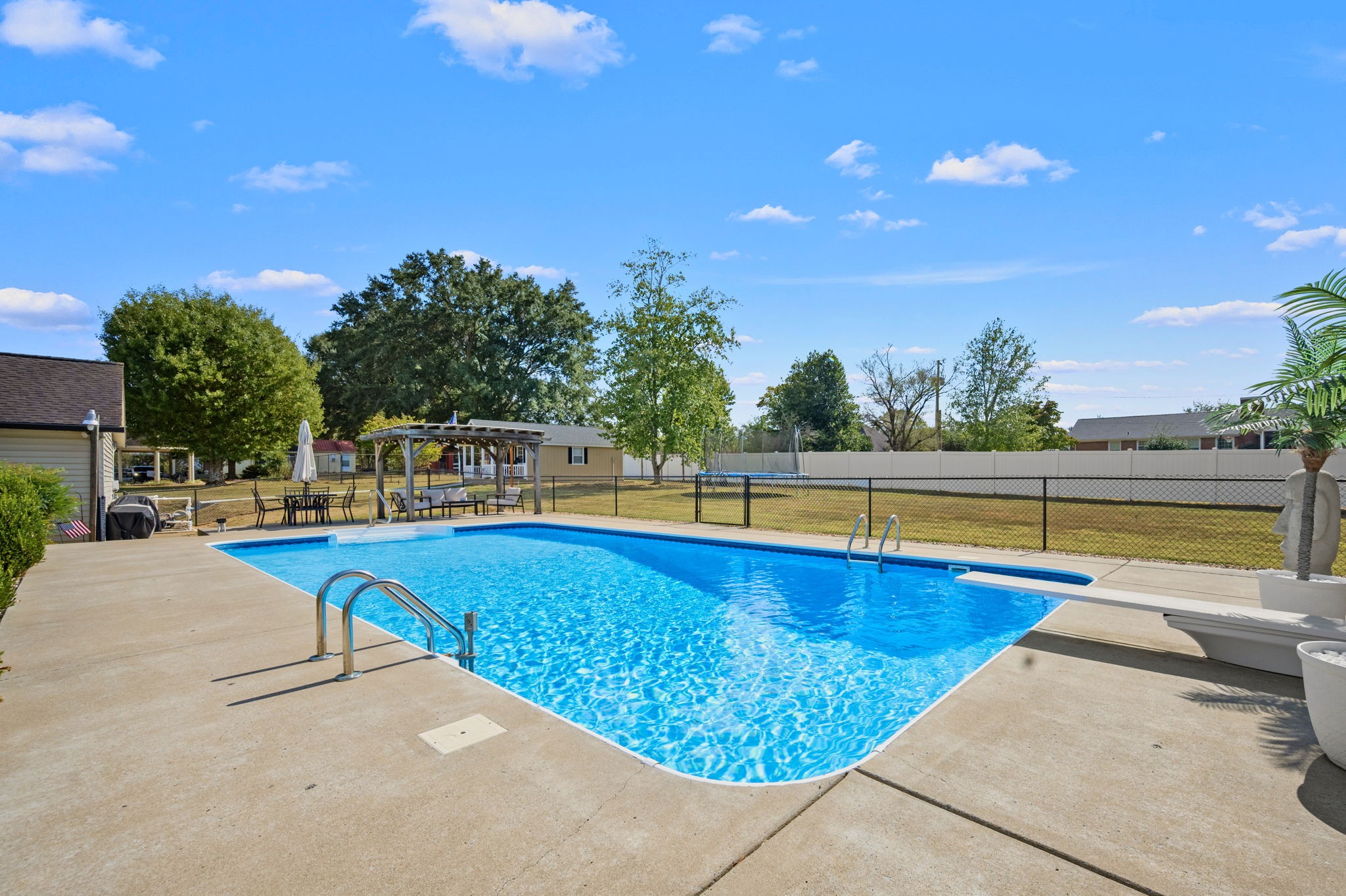 100 Cardinal Hill Rd