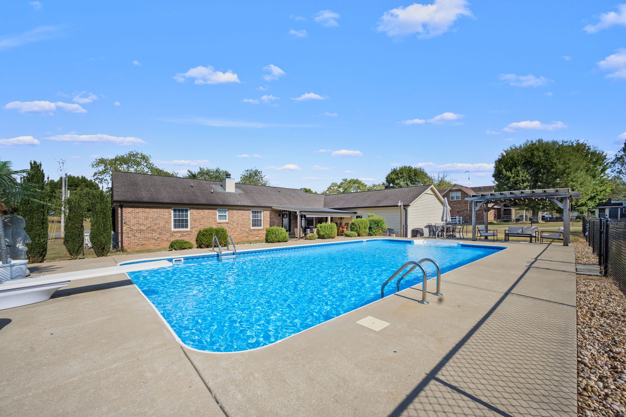 100 Cardinal Hill Rd