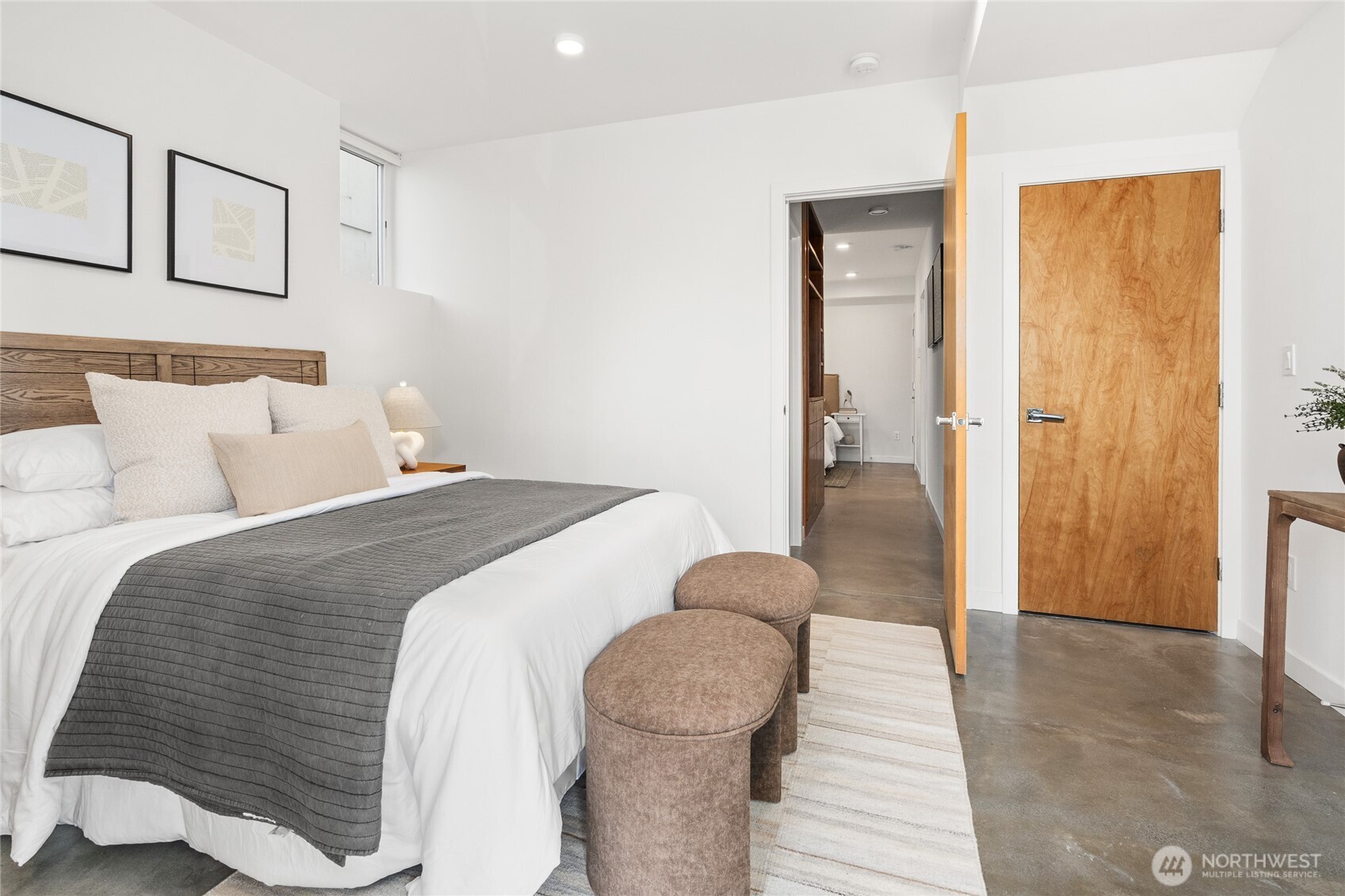 2357 Yale Avenue E Unit: B