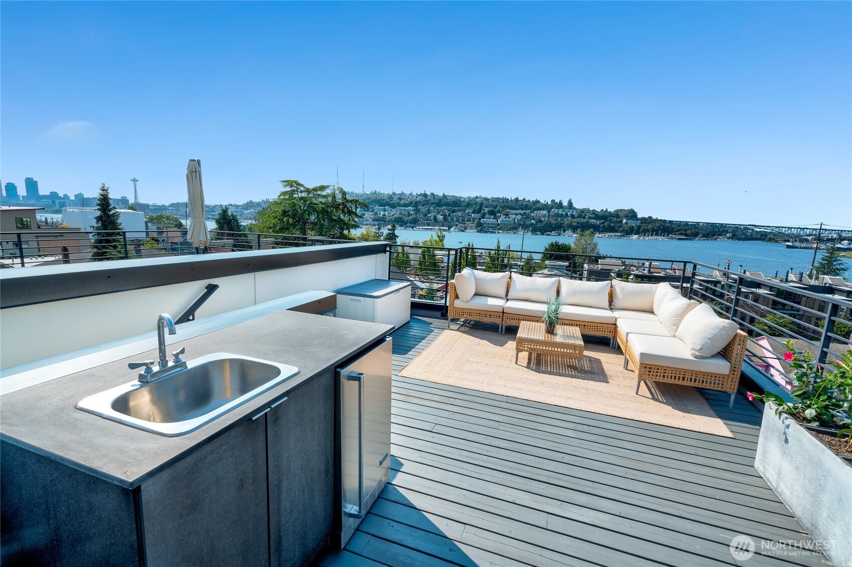 2357 Yale Avenue E Unit: B