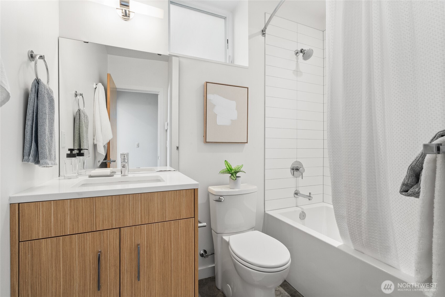 2357 Yale Avenue E Unit: B