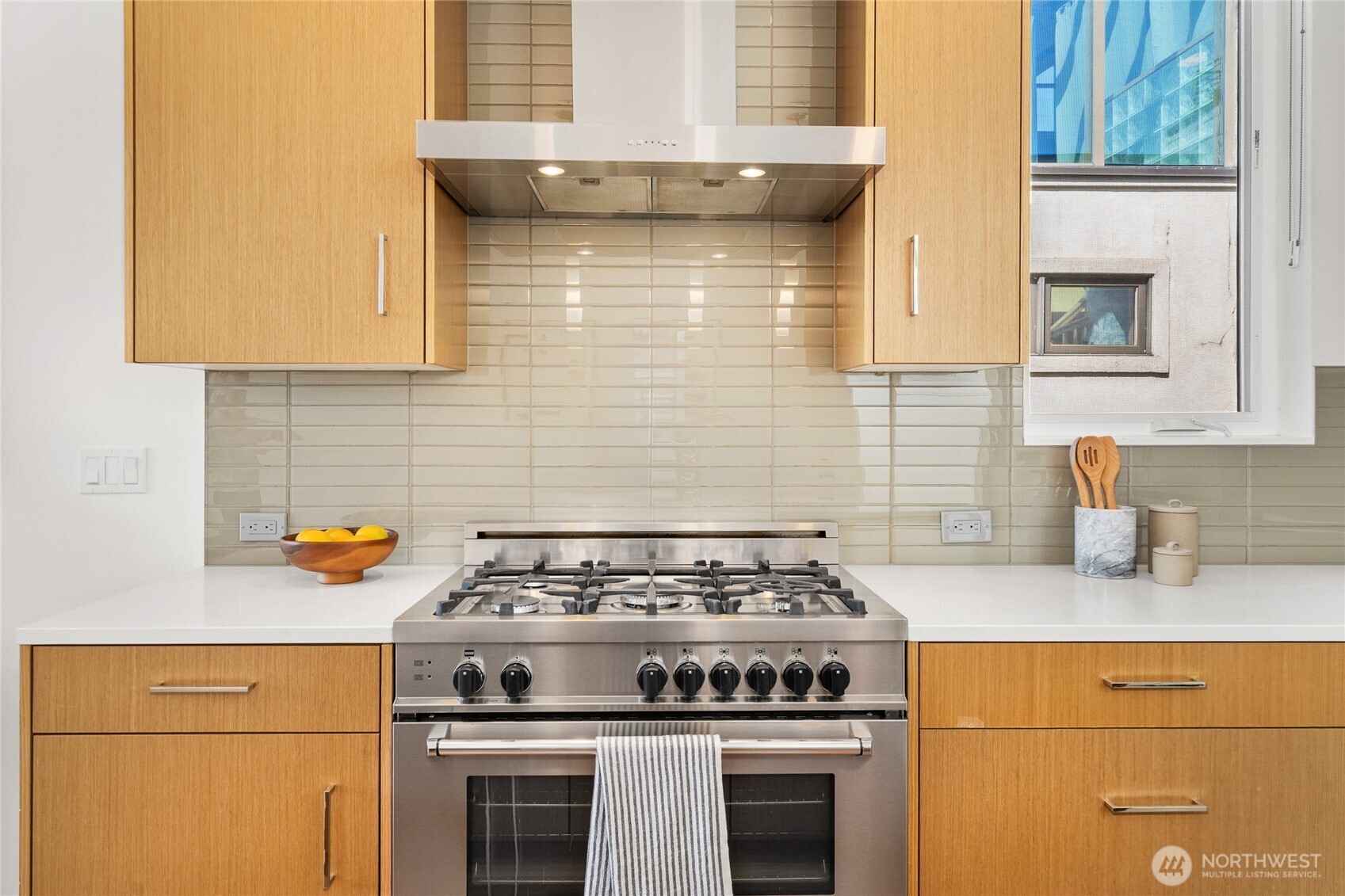 2357 Yale Avenue E Unit: B