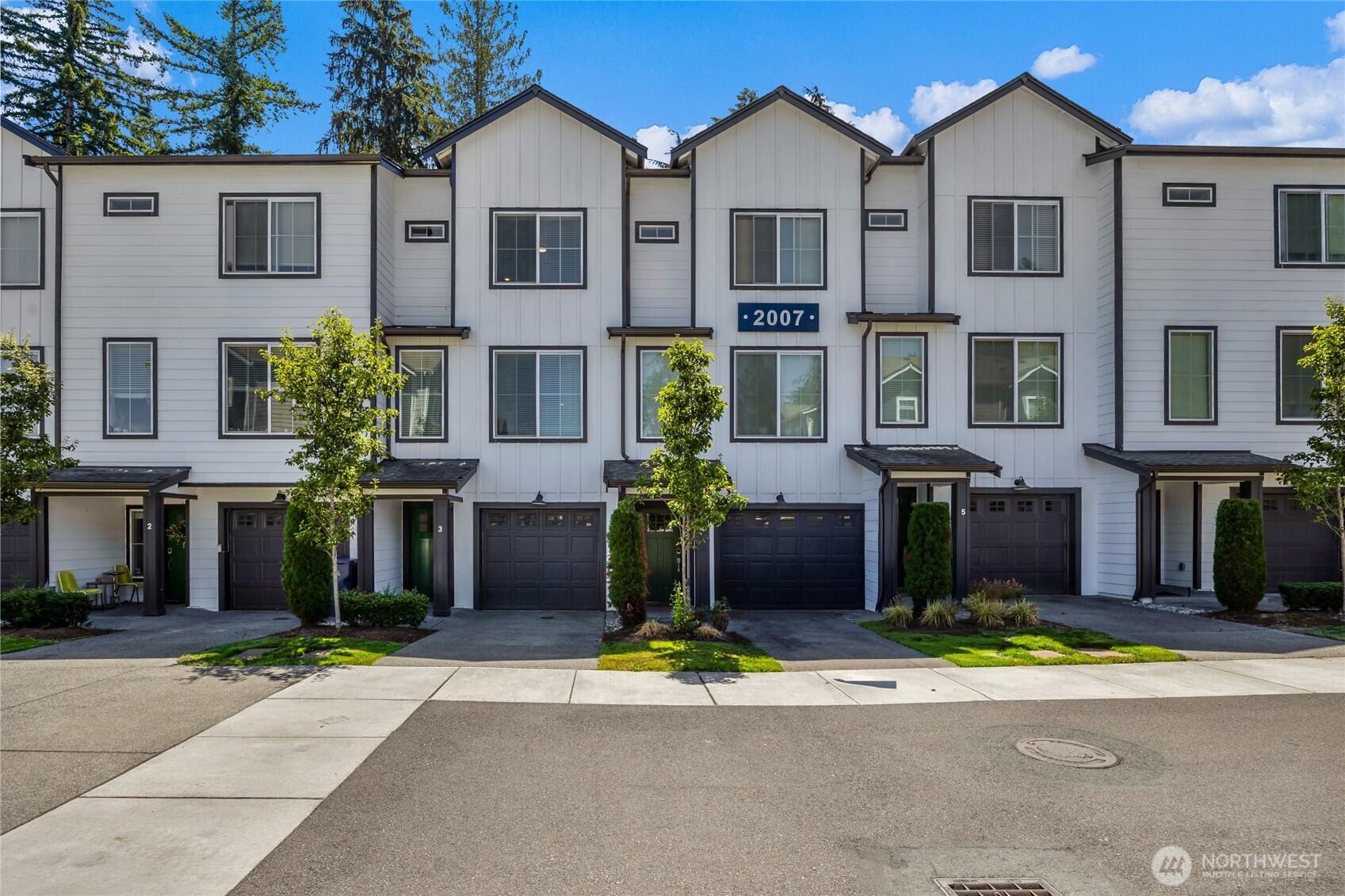 2007 101st Avenue SE Unit: 3