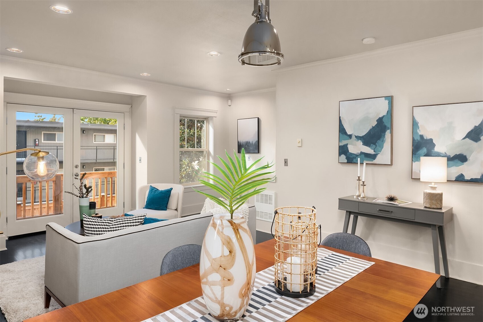 527 11th Avenue E Unit: A