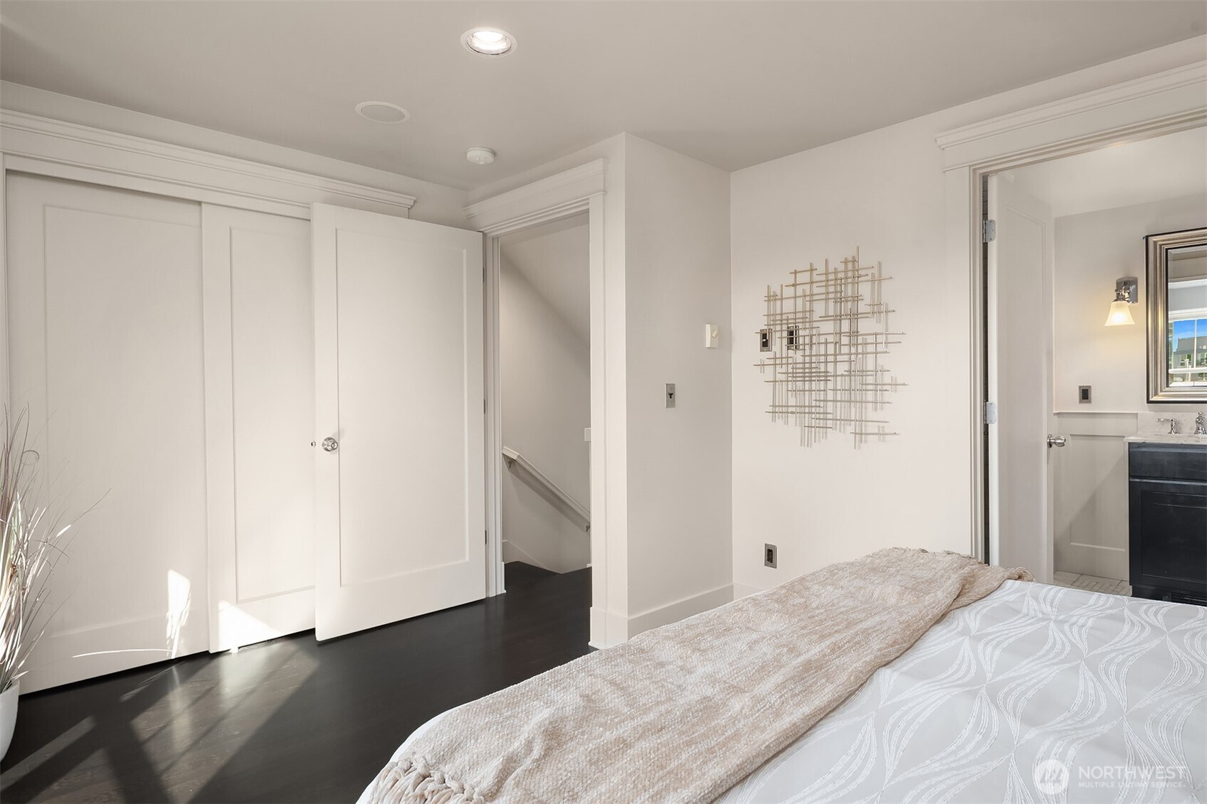 527 11th Avenue E Unit: A