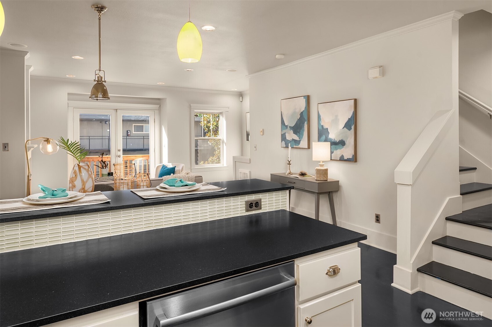 527 11th Avenue E Unit: A