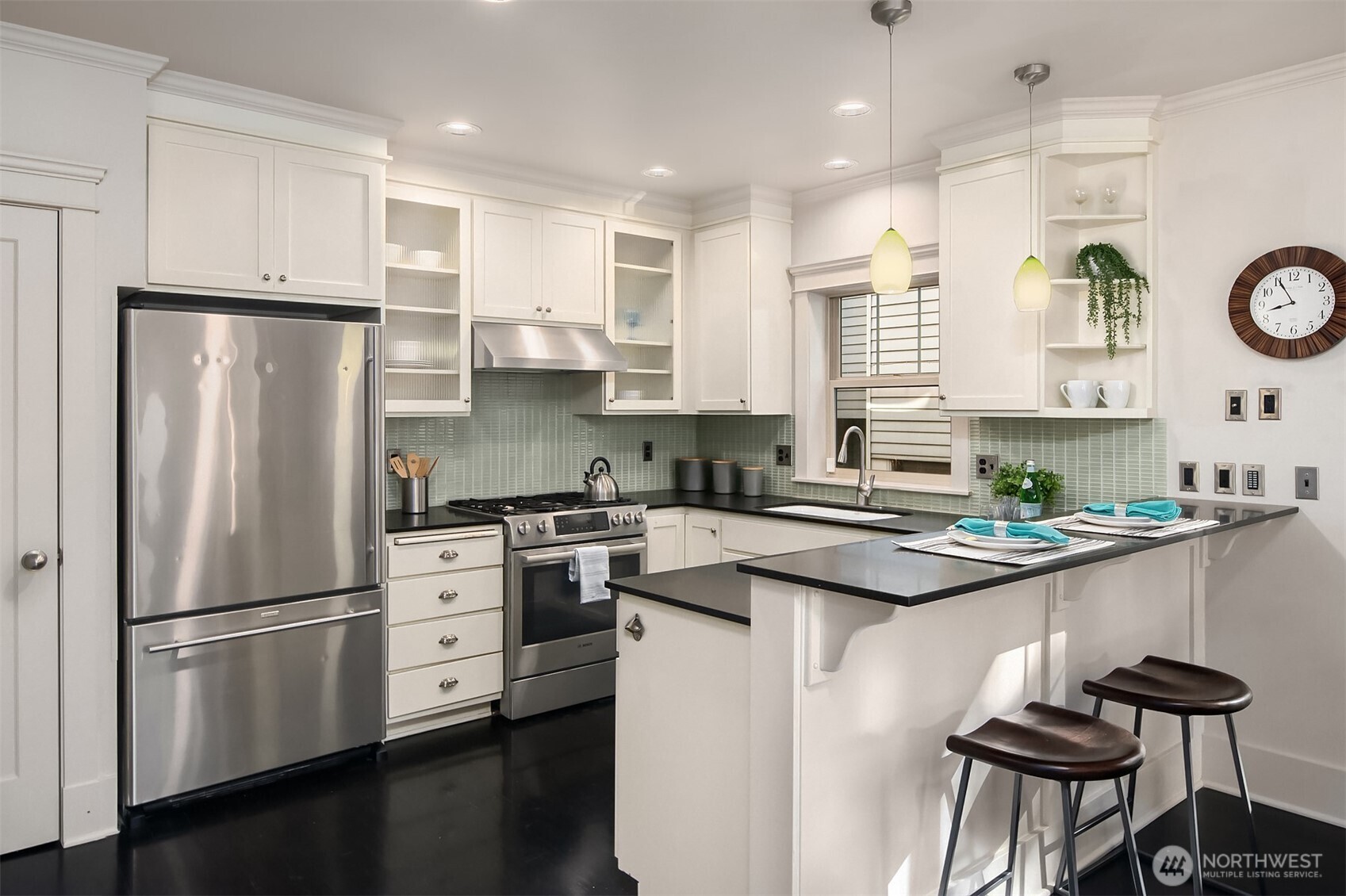 527 11th Avenue E Unit: A