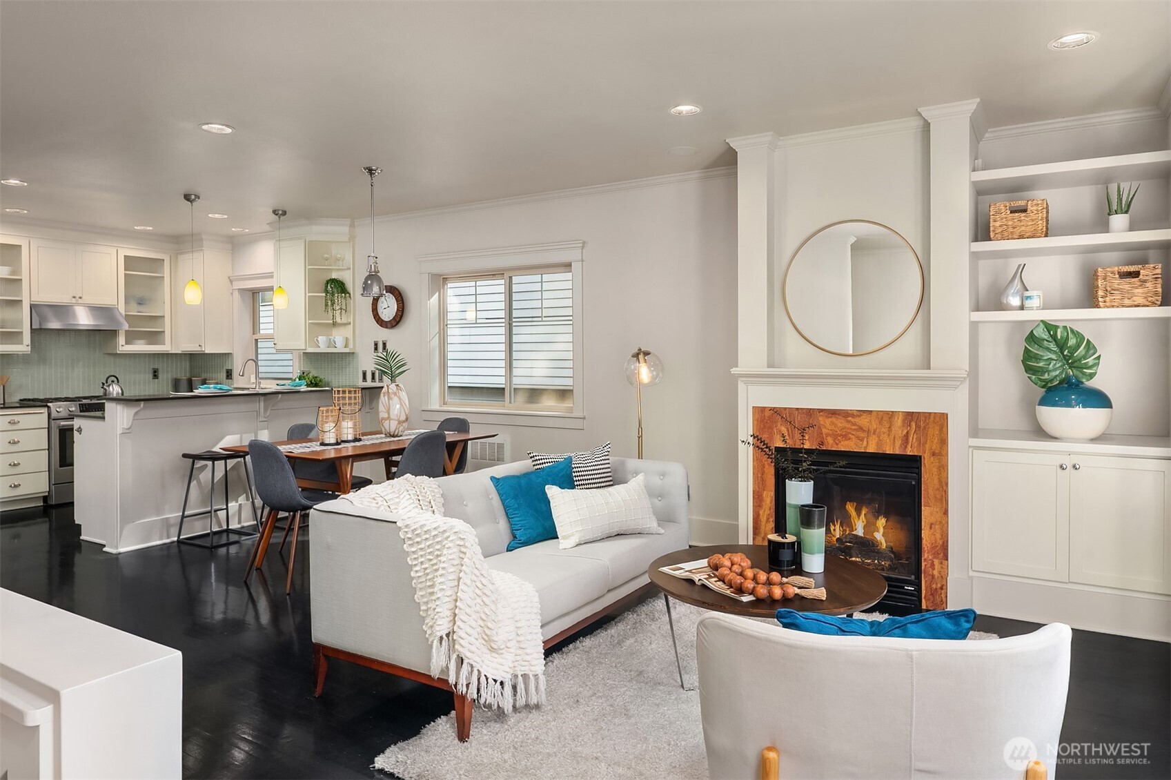 527 11th Avenue E Unit: A