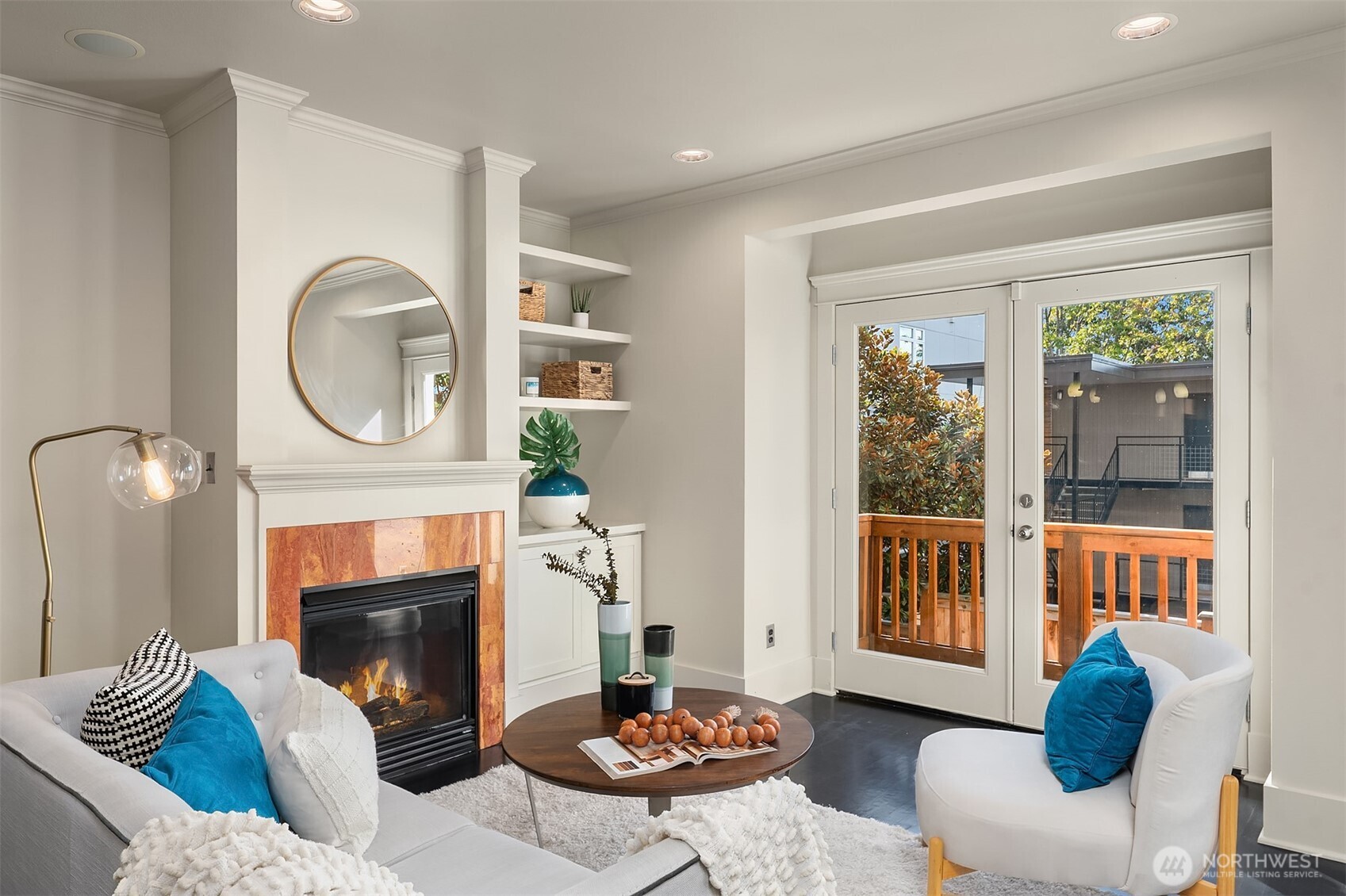 527 11th Avenue E Unit: A