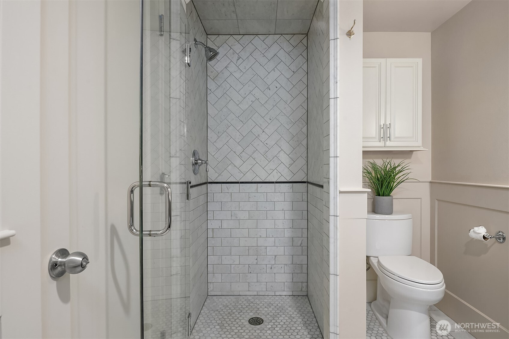 527 11th Avenue E Unit: A