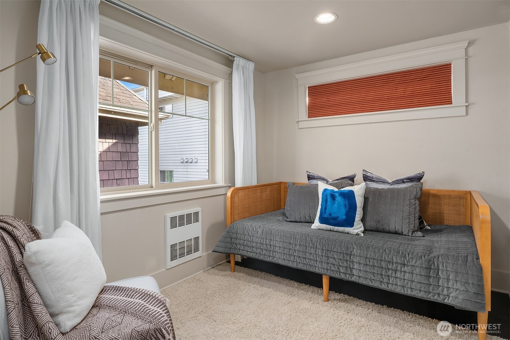 527 11th Avenue E Unit: A