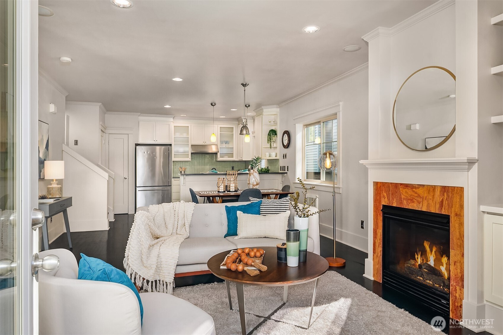 527 11th Avenue E Unit: A