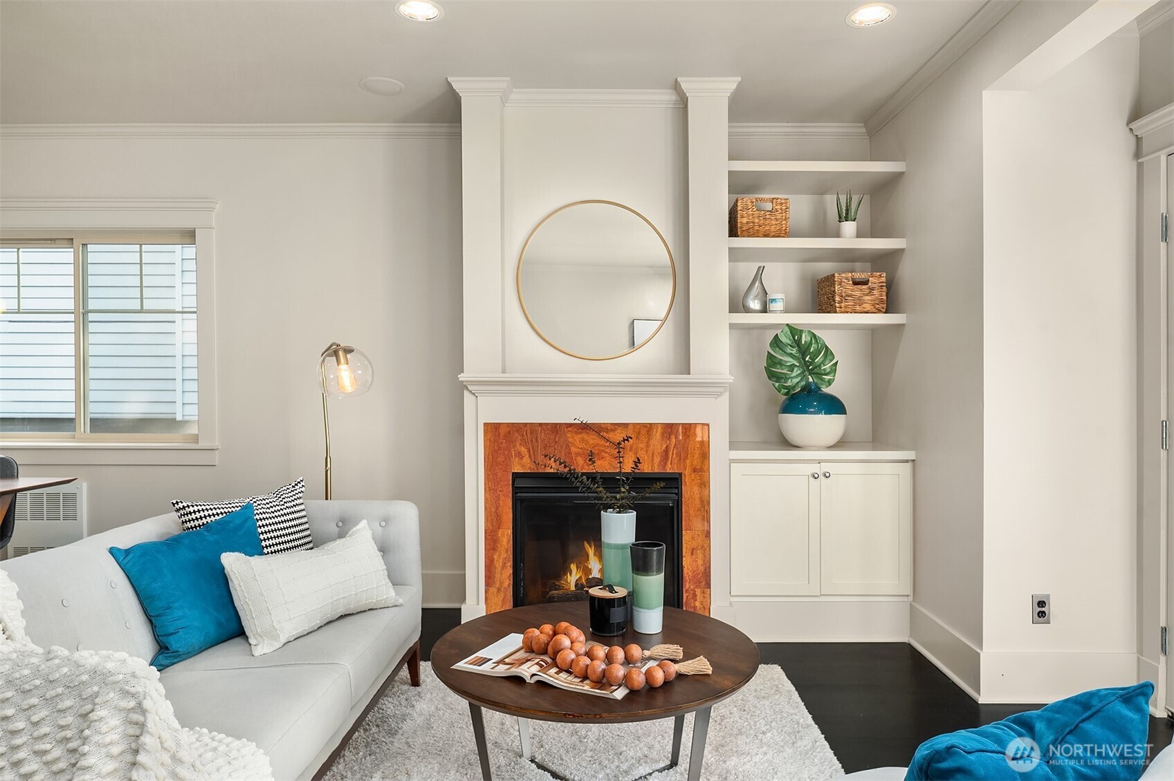 527 11th Avenue E Unit: A