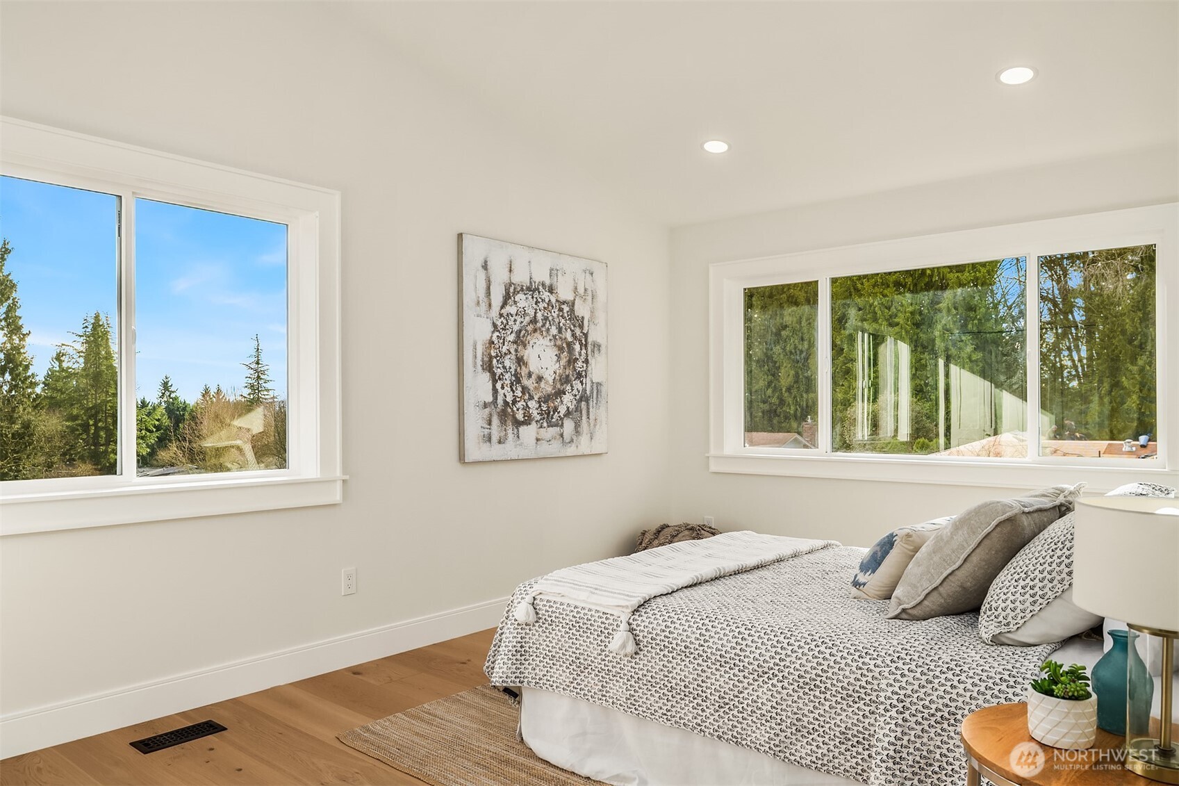 10010 161st Avenue NE