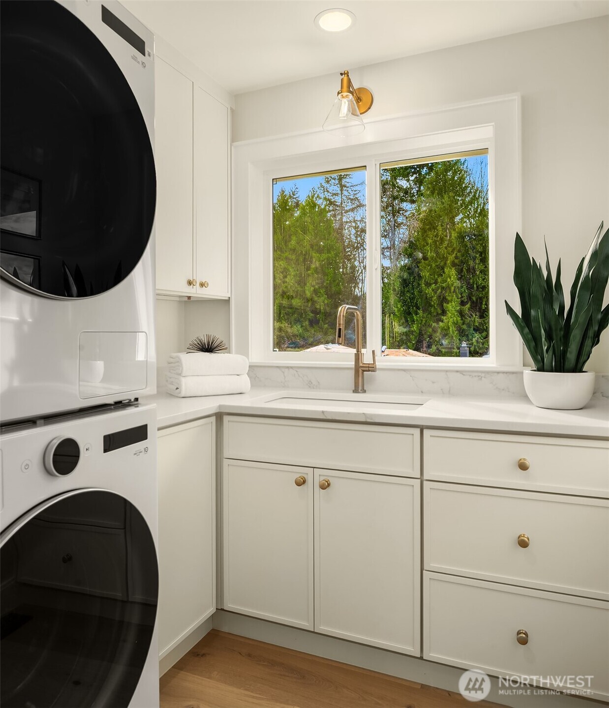 10010 161st Avenue NE