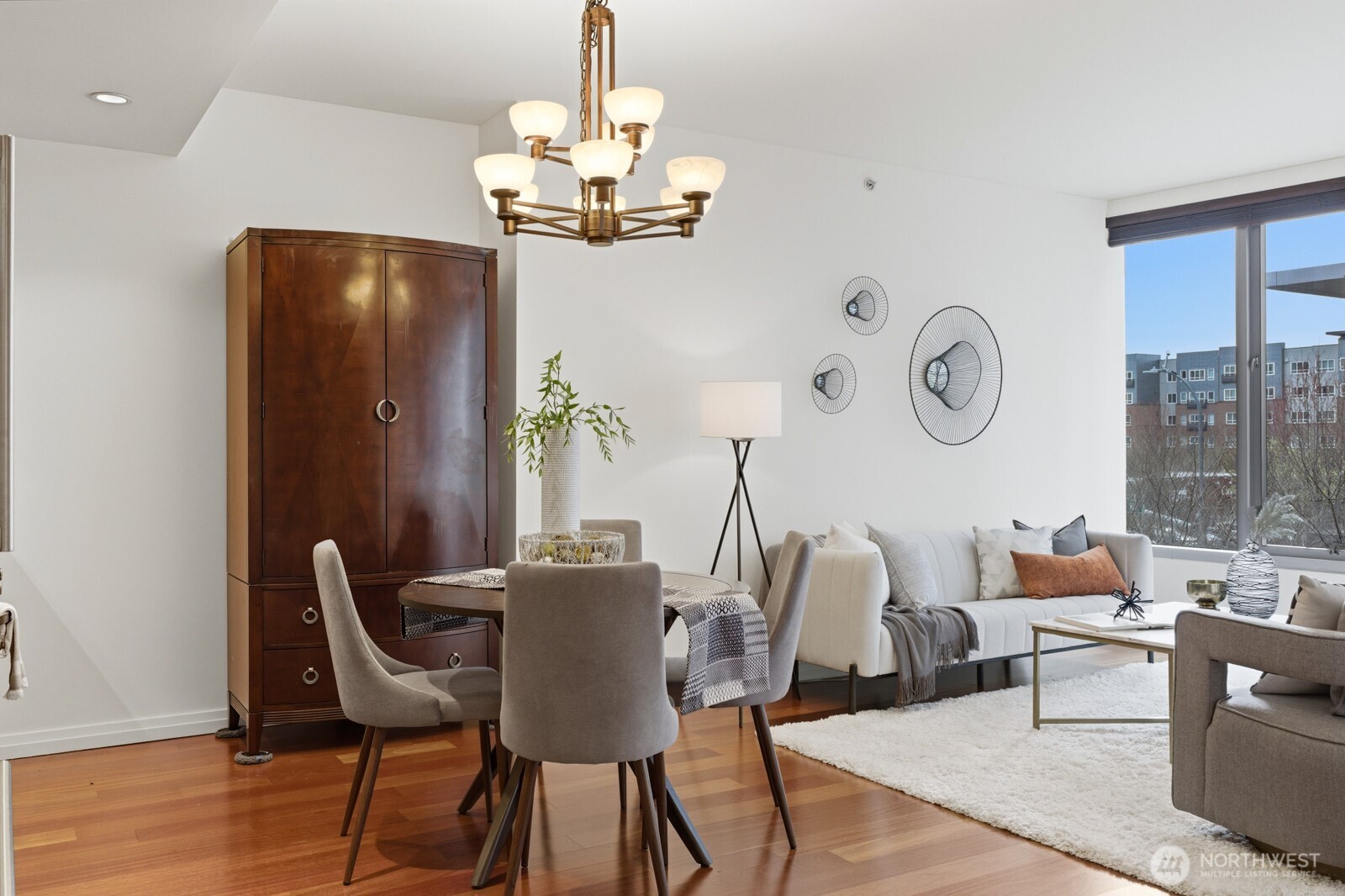 10700 NE 4th Street Unit: 332