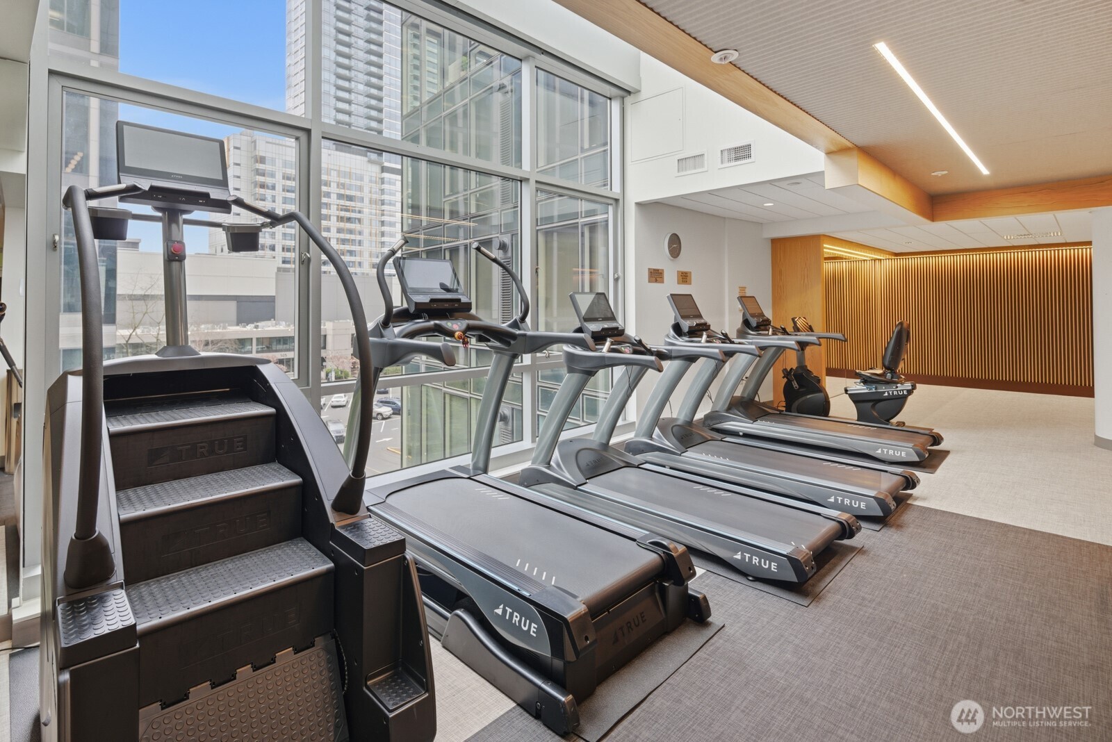 10700 NE 4th Street Unit: 332