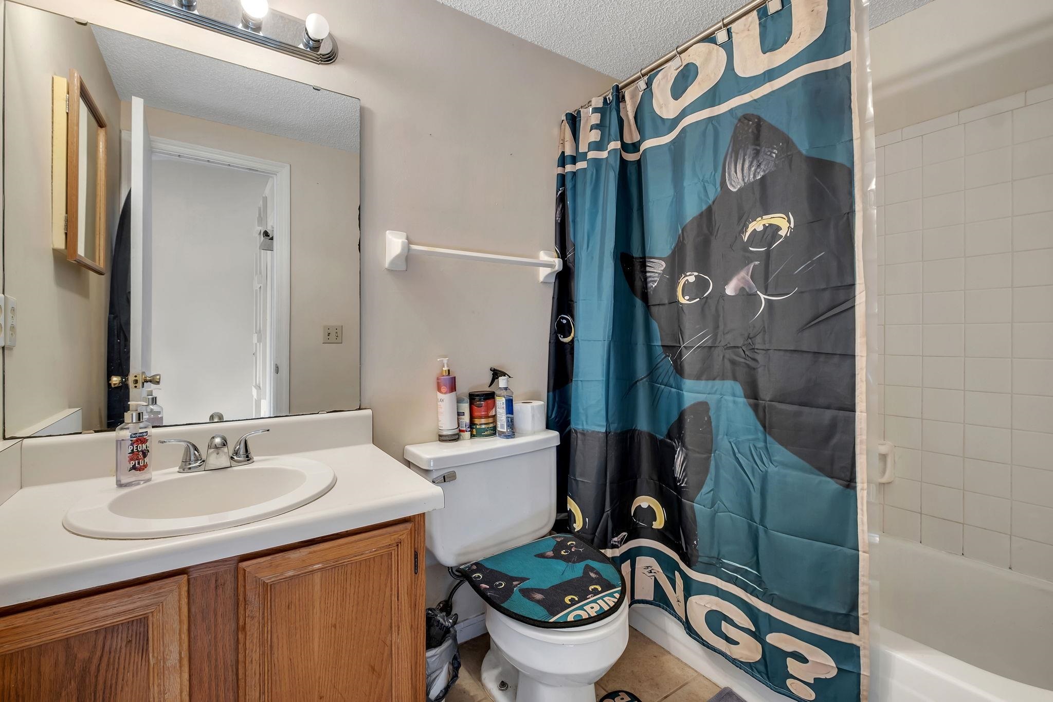 2711 Via Milano Avenue Unit: A