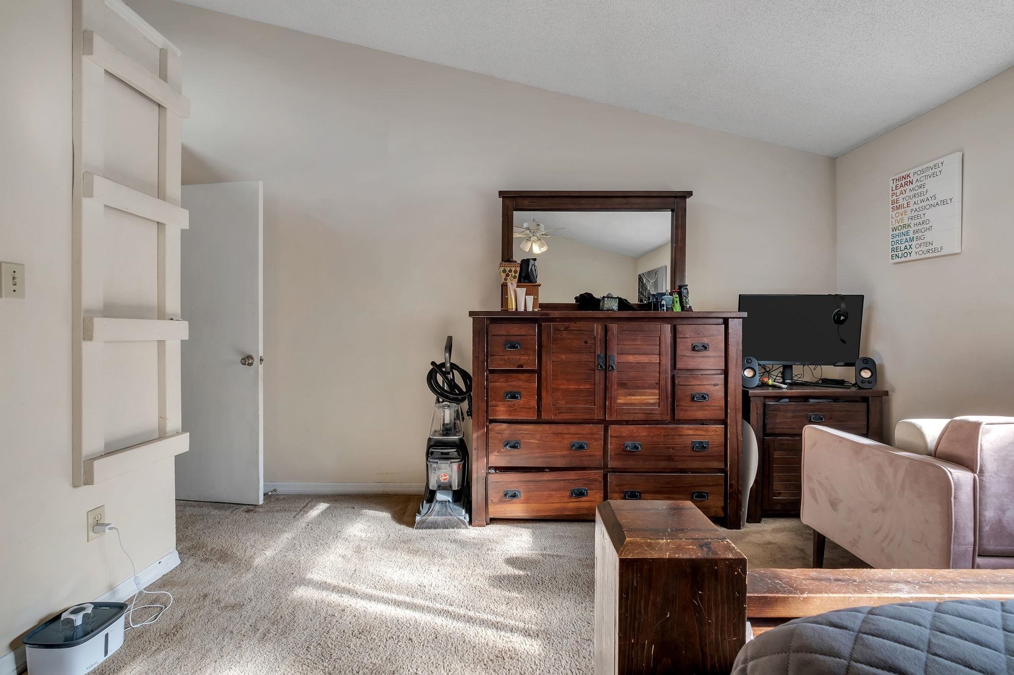 2711 Via Milano Avenue Unit: A