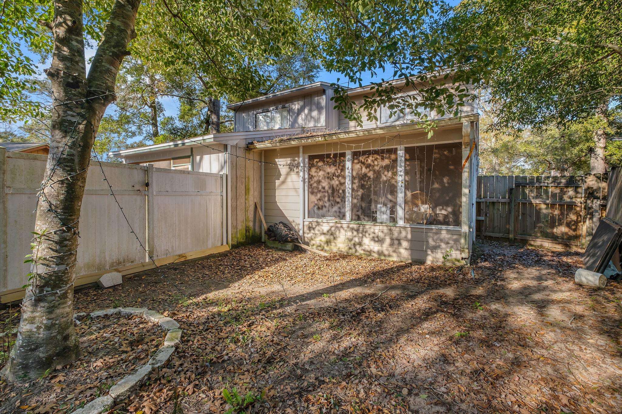 2711 Via Milano Avenue Unit: A