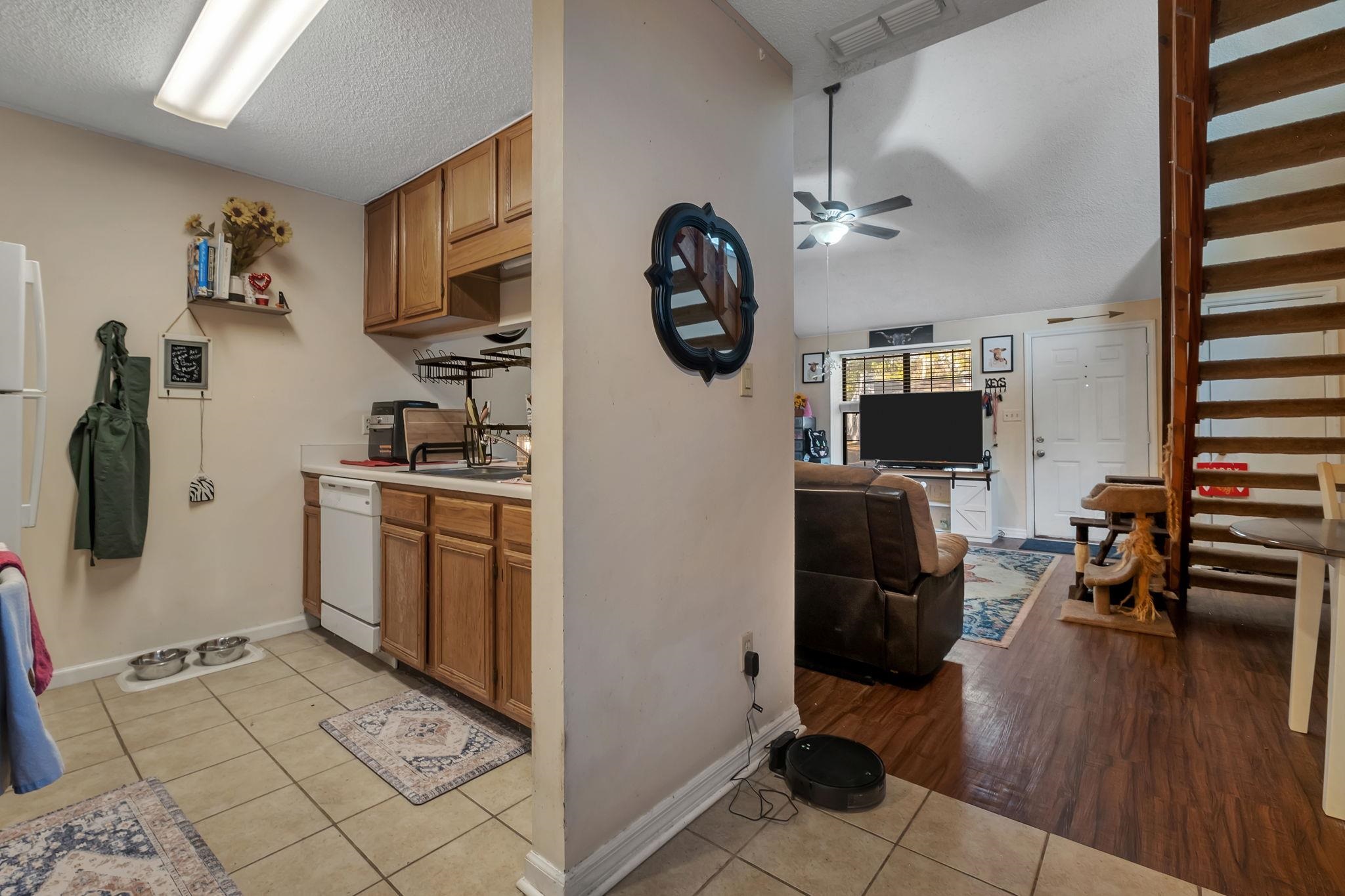 2711 Via Milano Avenue Unit: A